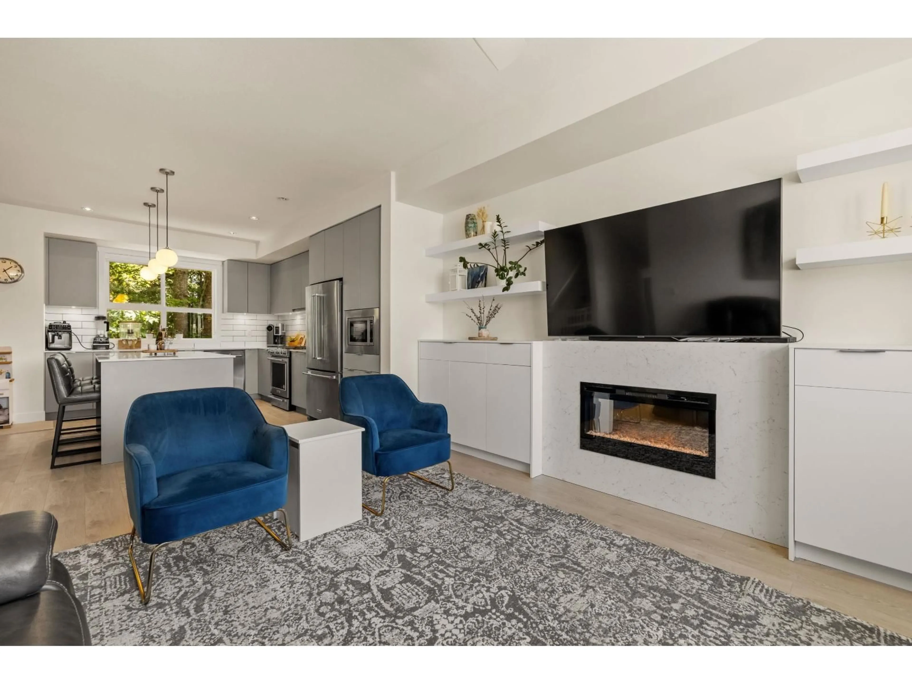 Living room with furniture, unknown for 128 - 16561 17A AVENUE, White Rock British Columbia V3Z1J3