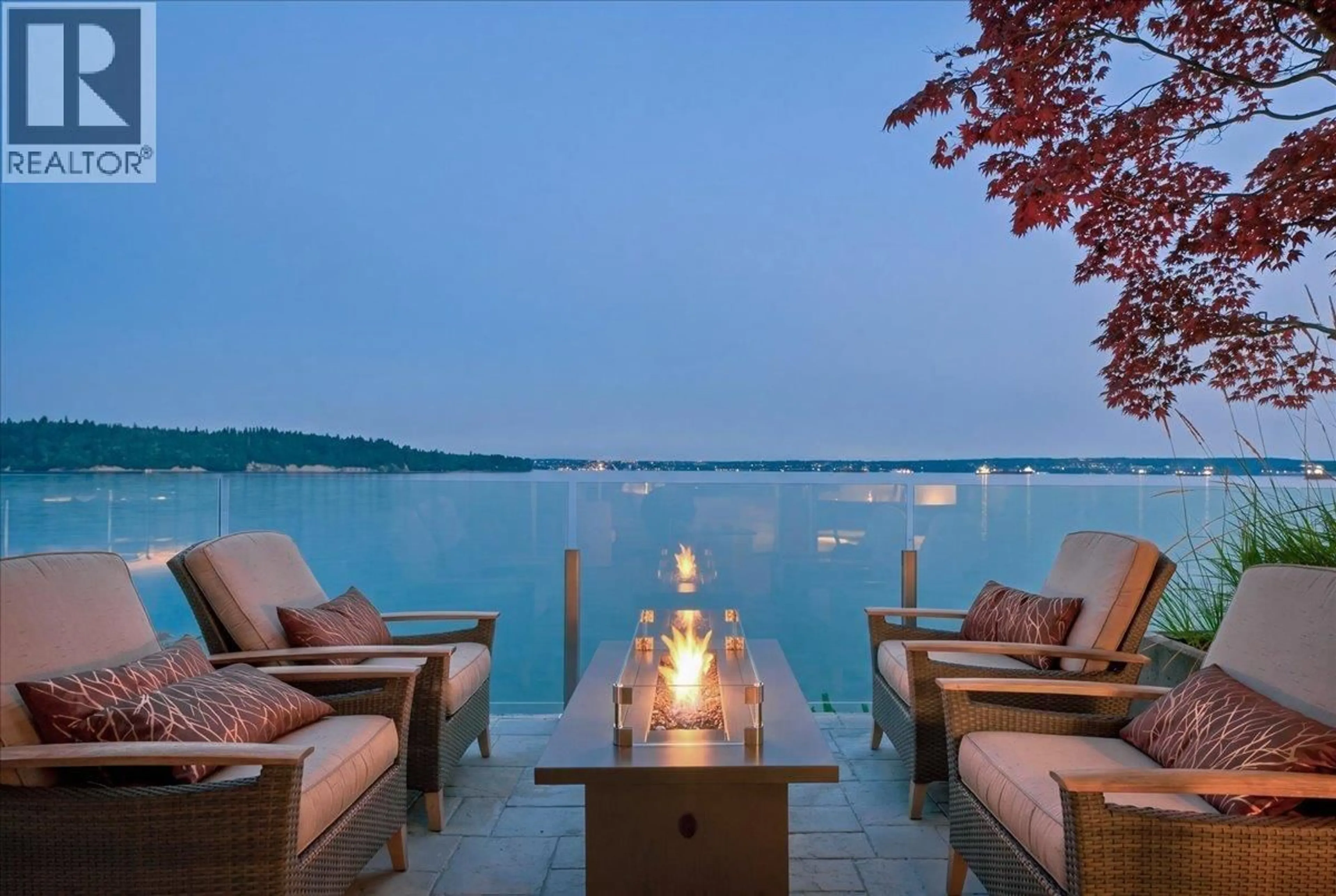 Patio, water/lake/river/ocean view for 1952 BELLEVUE AVENUE, West Vancouver British Columbia V7V1B5