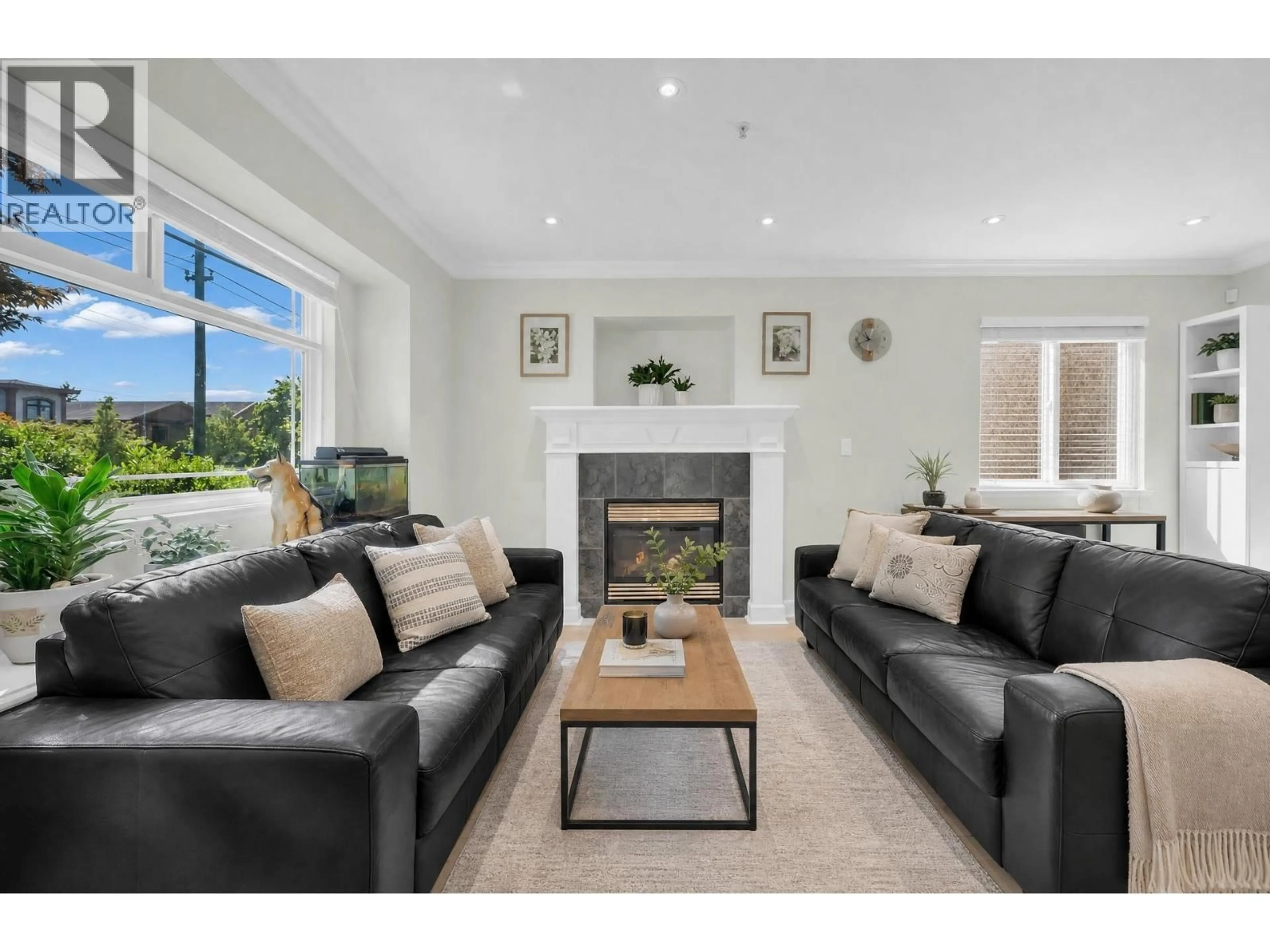 Living room with furniture, unknown for 6925 MAIN STREET, Vancouver British Columbia V5X3H6
