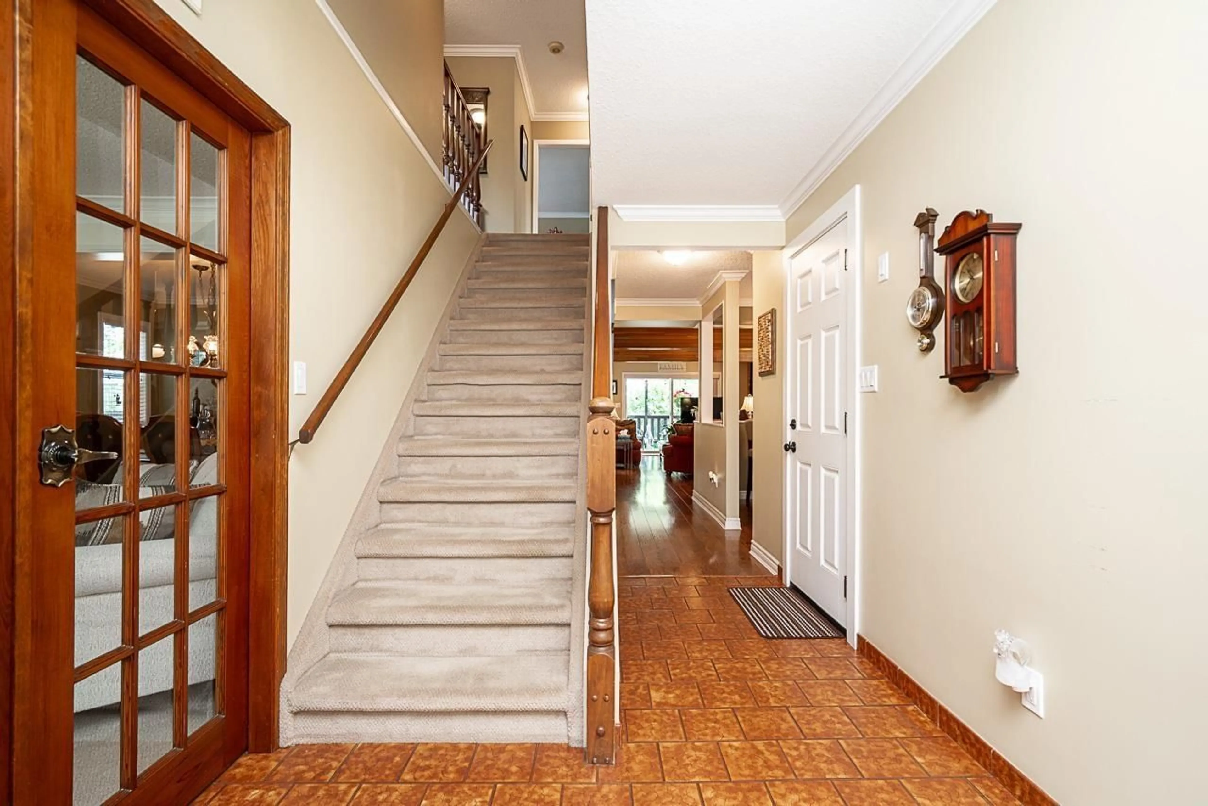 Indoor foyer for 20085 50A AVENUE, Langley British Columbia V3A7H8