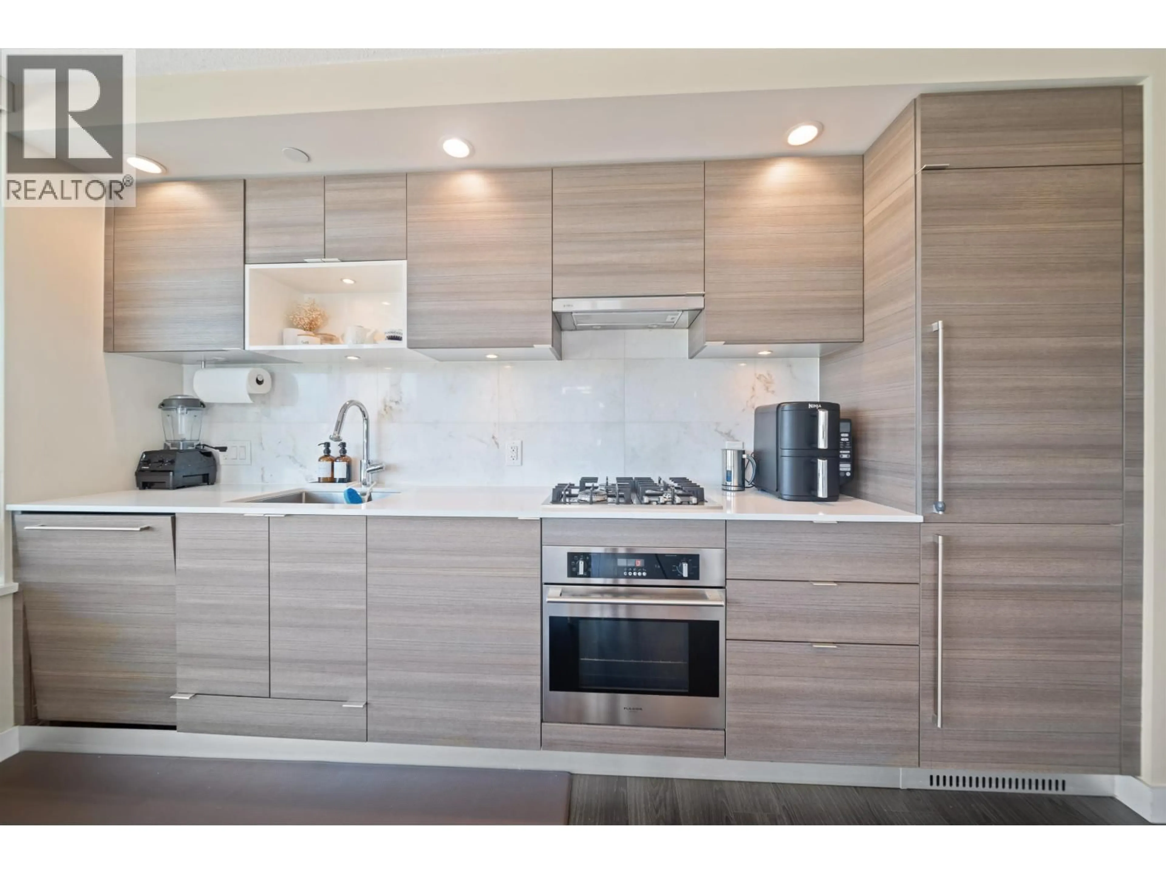 Standard kitchen, wood/laminate floor for 602 - 602 COMO LAKE AVENUE, Coquitlam British Columbia V3J0G2