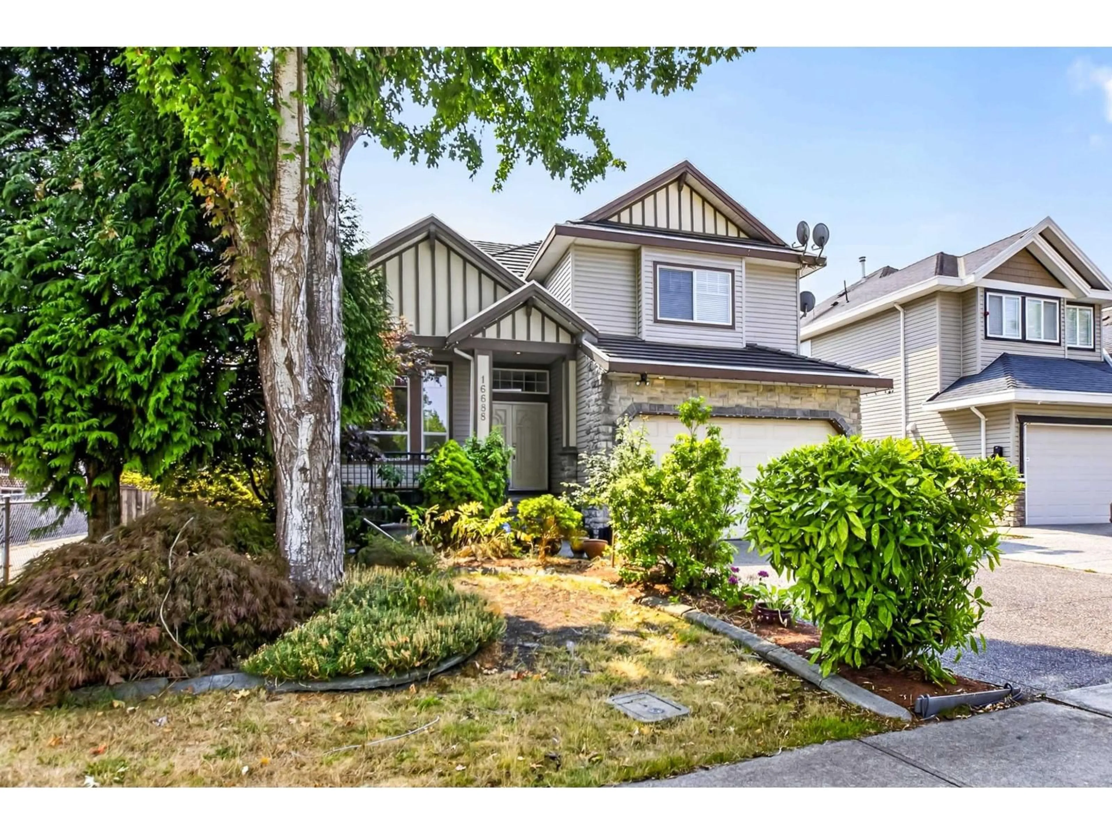 Home with vinyl exterior material, street for 16688 63B AVENUE, Surrey British Columbia V3S0W4