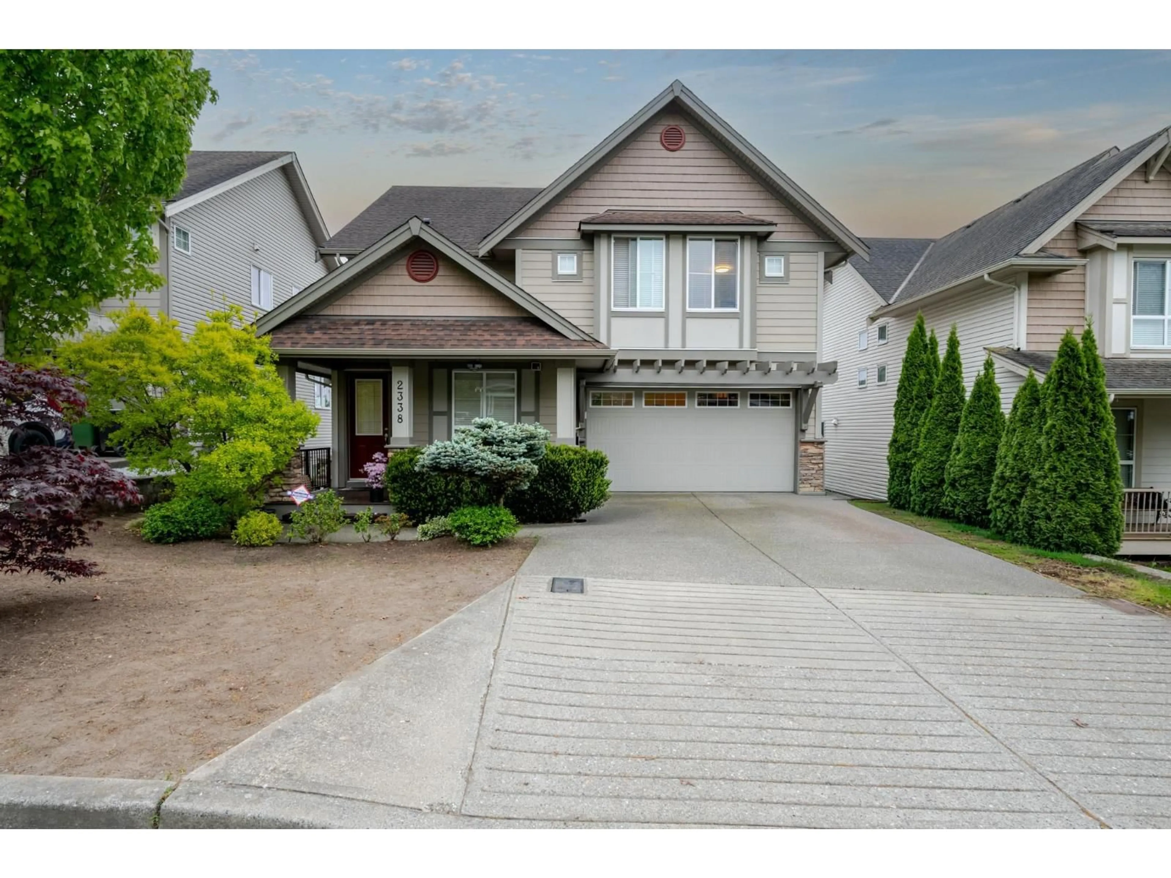 Home with vinyl exterior material, street for 2338 CHARDONNAY LANE, Abbotsford British Columbia V4X0A6