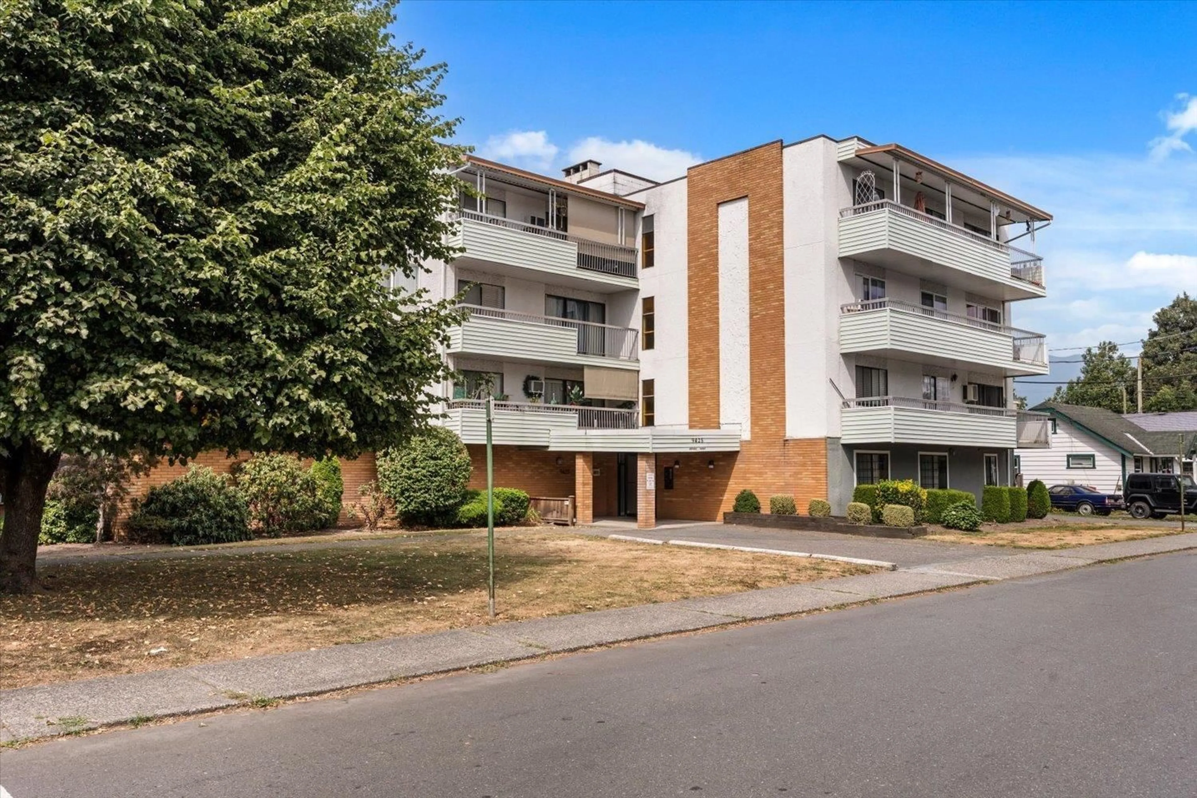 Unknown for 303 - 9425 NOWELL STREET, Chilliwack British Columbia V2P4X8