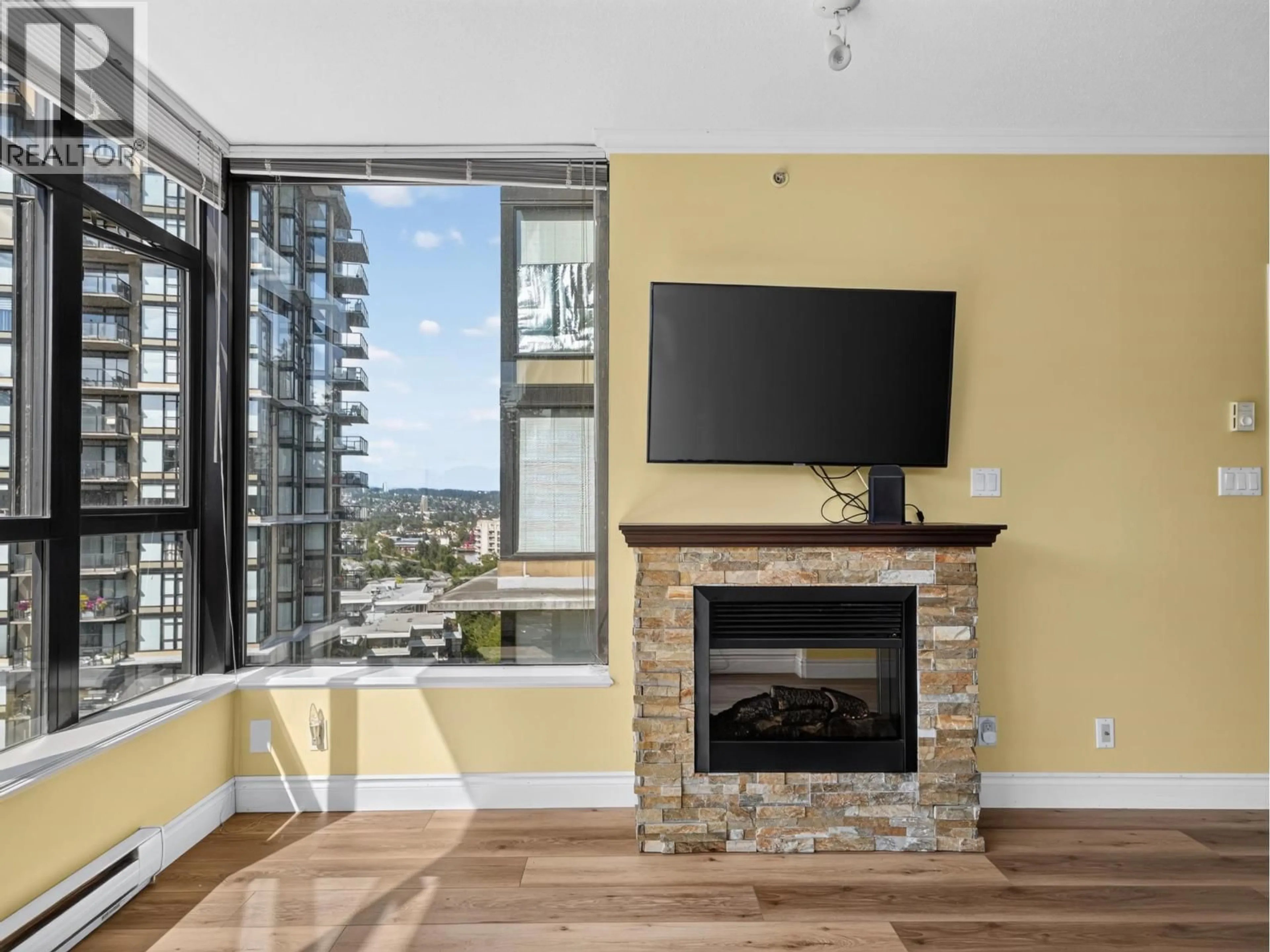 Living room with furniture, unknown for 1101 - 11 ROYAL AVENUE, New Westminster British Columbia V3L0A8