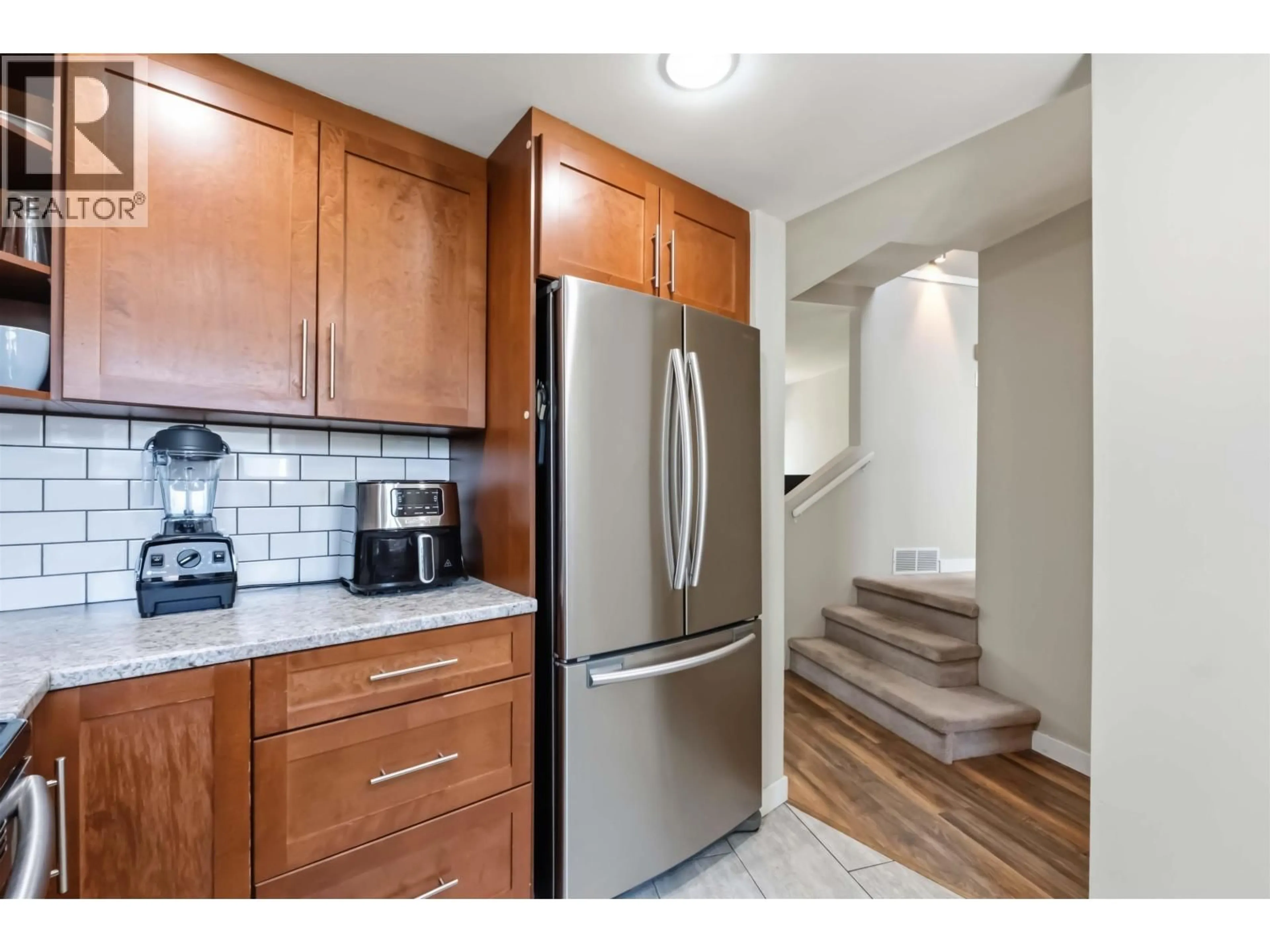 Standard kitchen, unknown for 8 - 19240 119 AVENUE, Pitt Meadows British Columbia V3Y2E8