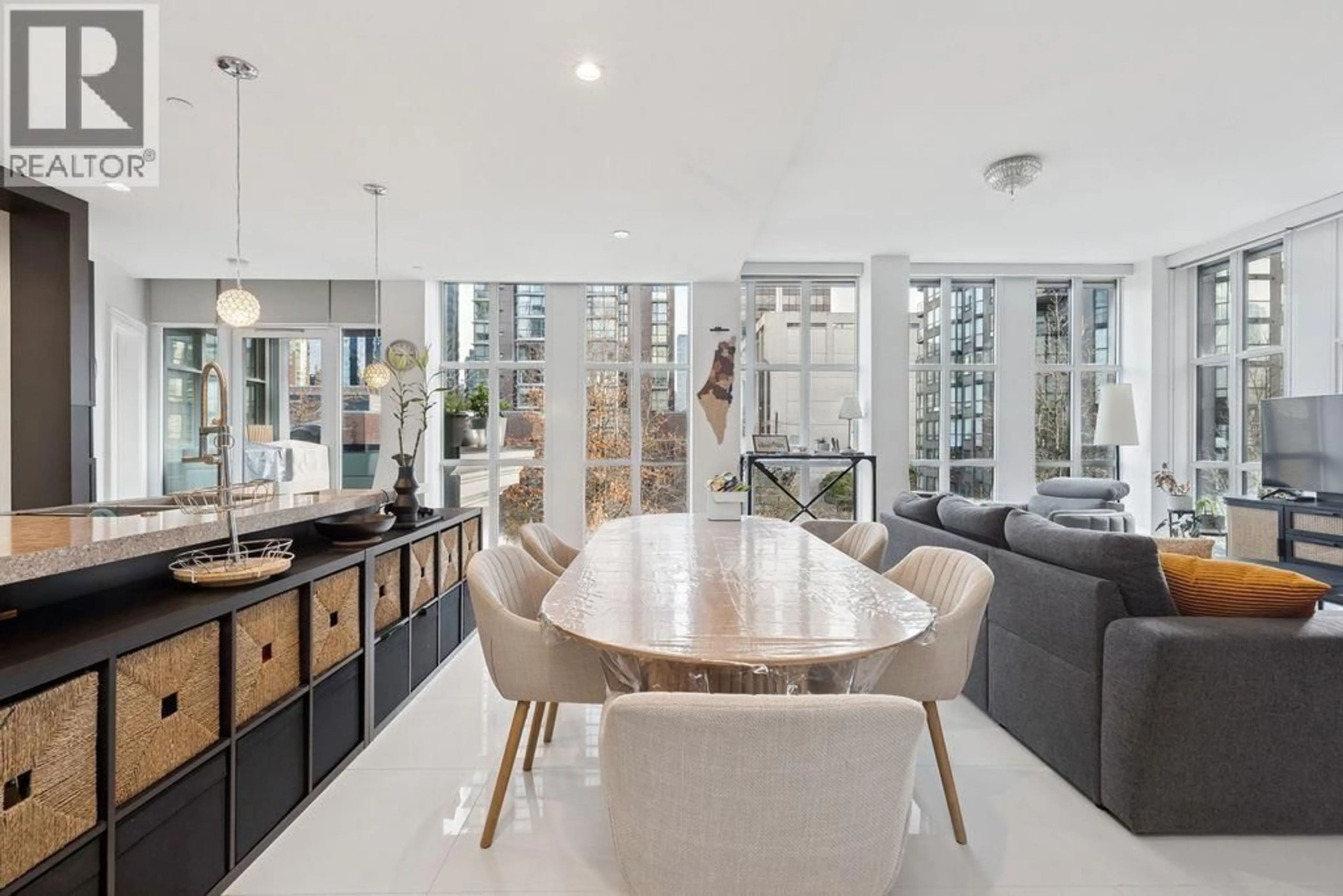 Unknown for 402 - 1102 HORNBY STREET, Vancouver British Columbia V6Z1V8