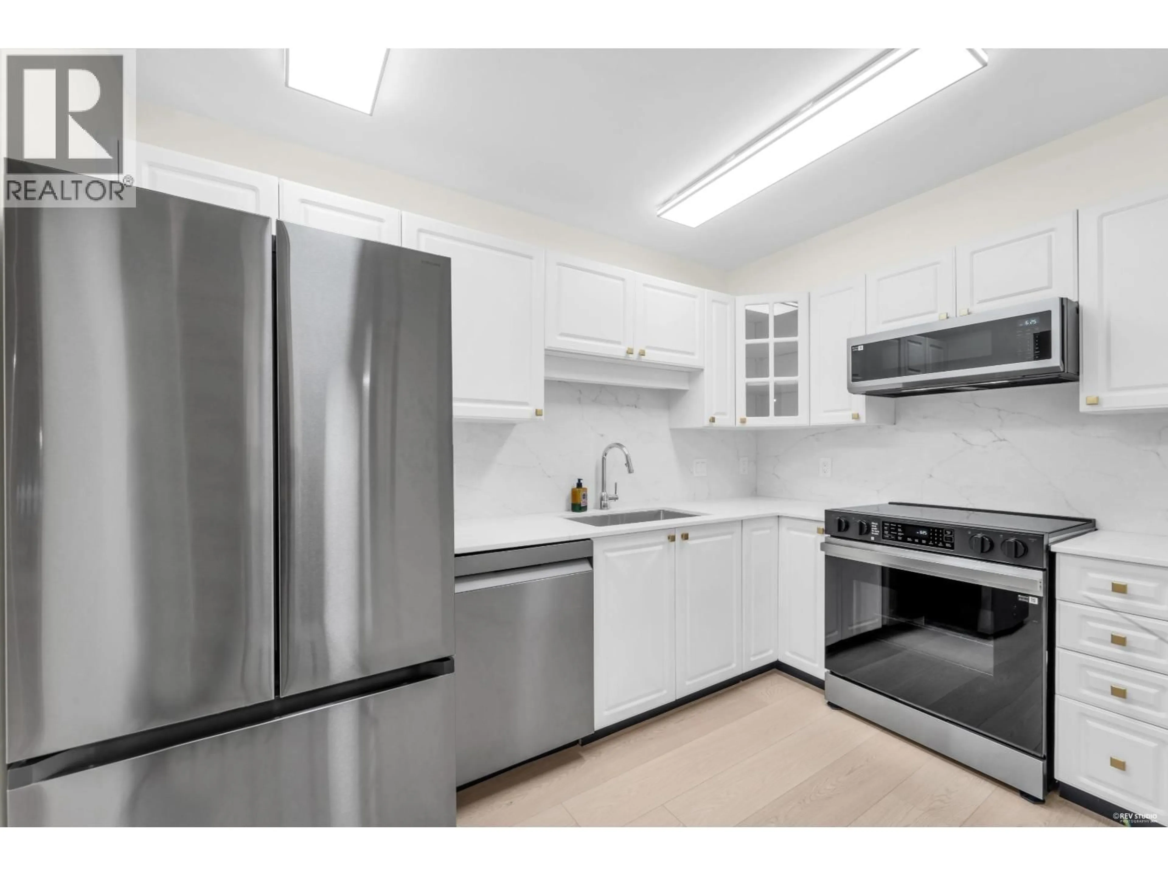 Standard kitchen, unknown for 107 - 8100 JONES ROAD, Richmond British Columbia V6Y4B1