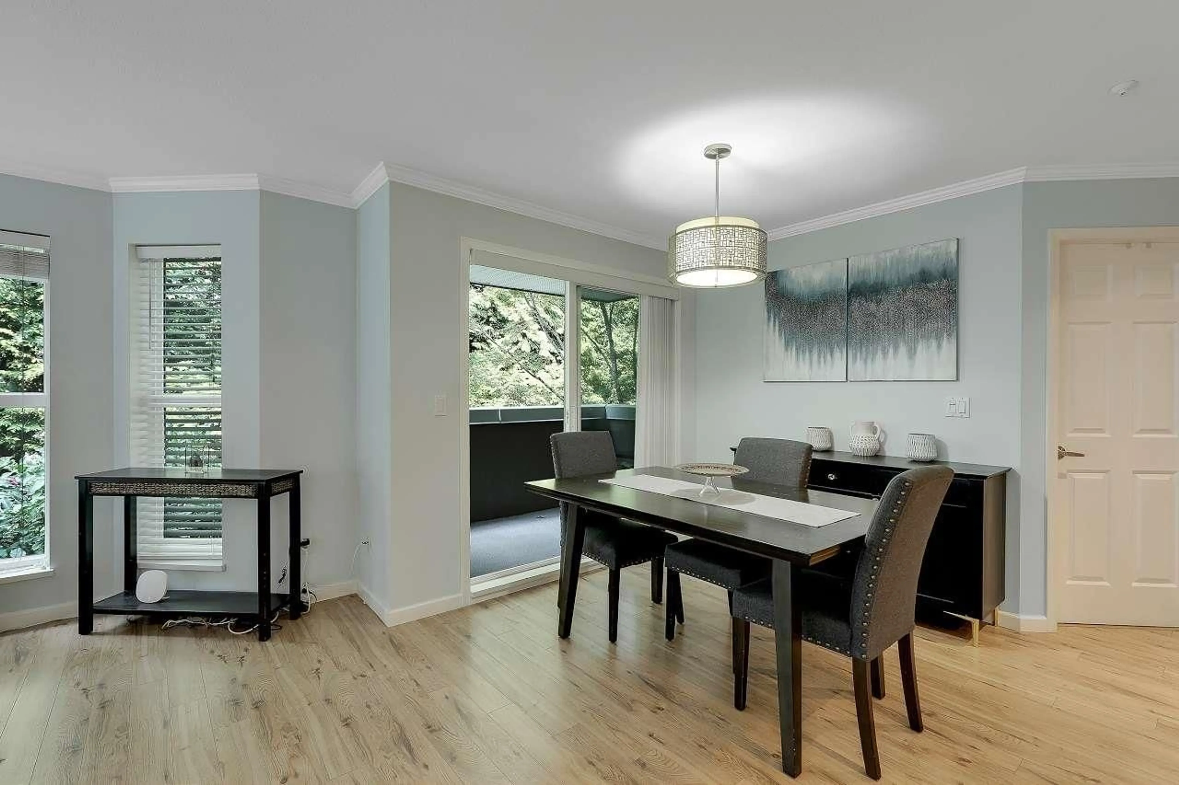 Dining room, wood/laminate floor for 218 - 12088 66 AVENUE, Surrey British Columbia V3W1Z9