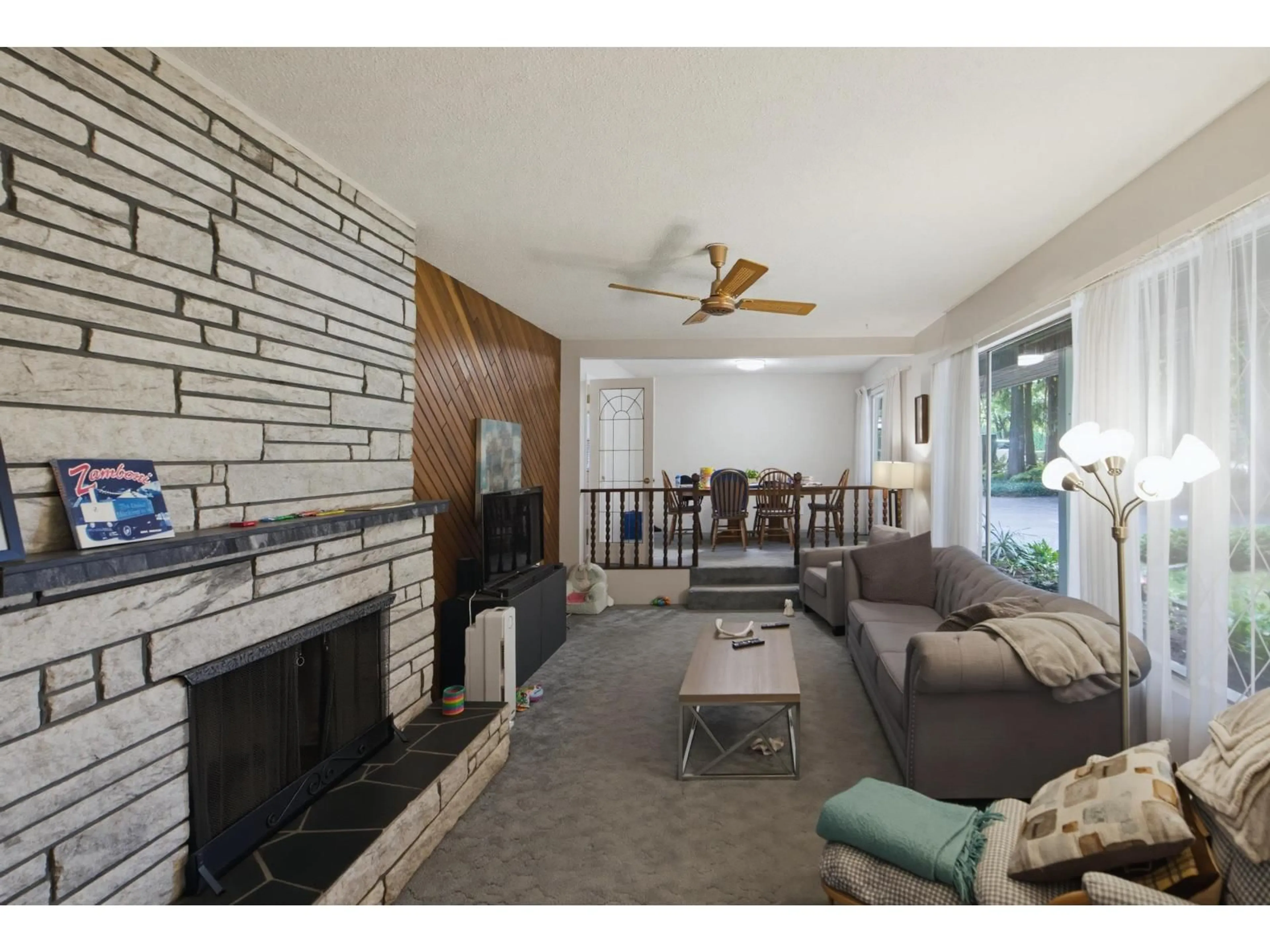 Living room with furniture, unknown for 20441 94B AVENUE, Langley British Columbia V1M1Y9