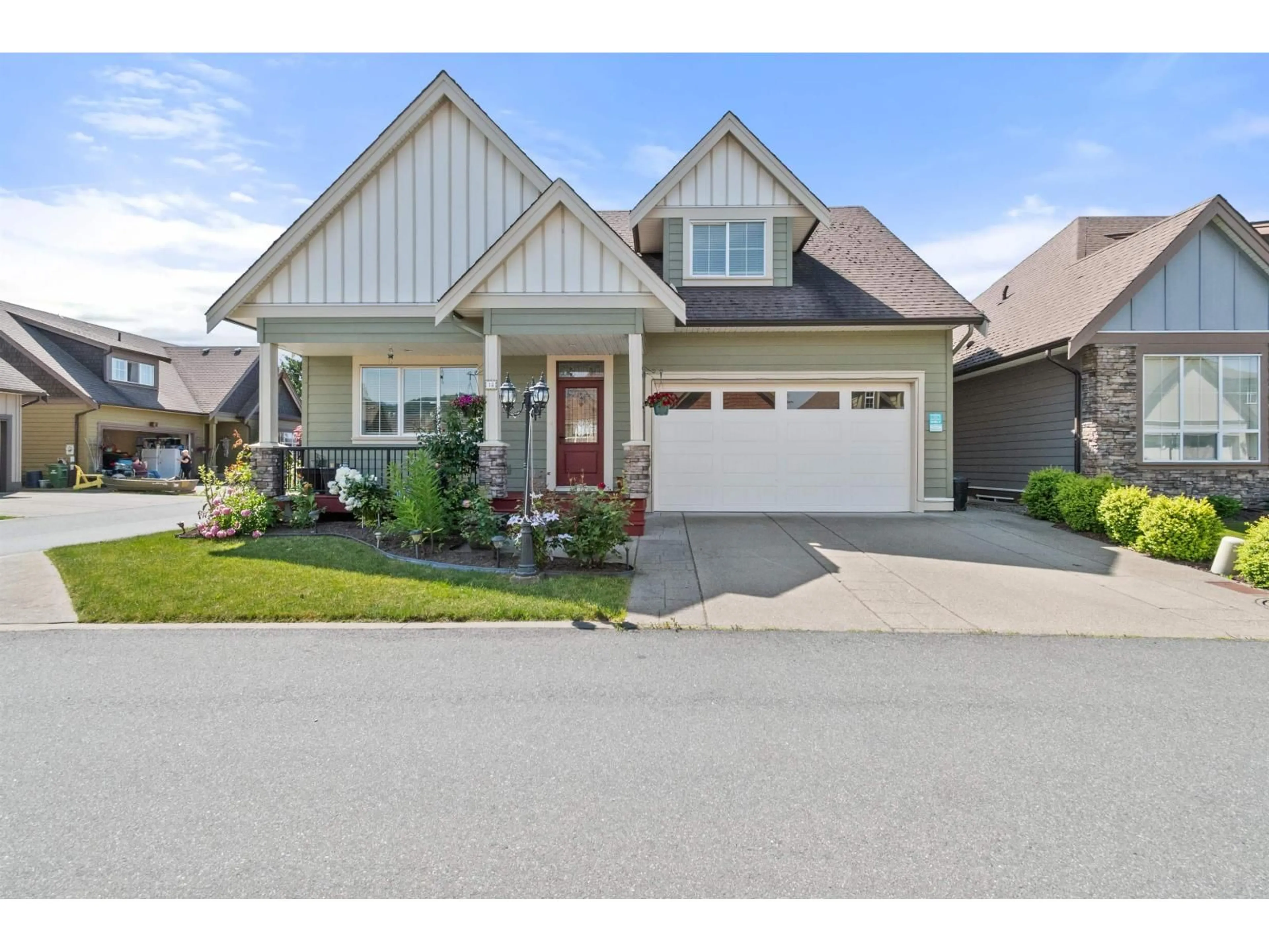 Home with vinyl exterior material, street for 14 - 6110 MILLER DRIVE, Chilliwack British Columbia V2R2H4