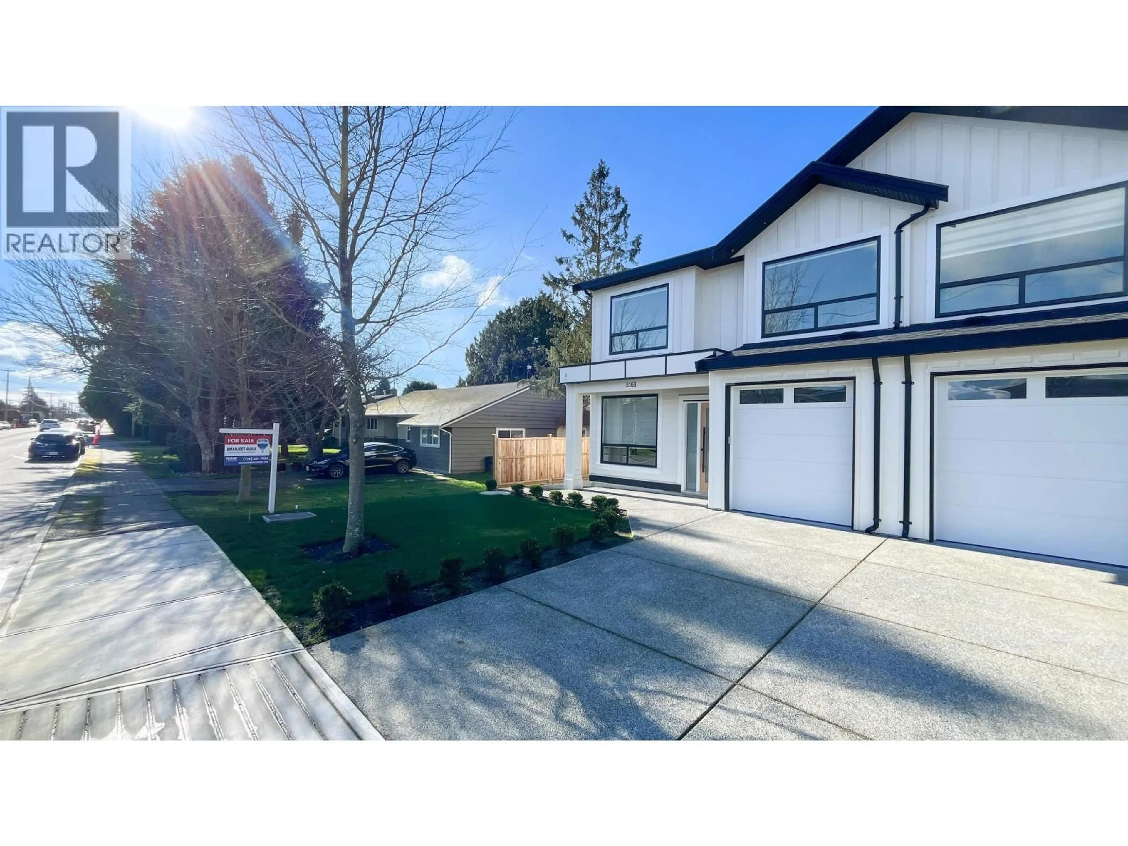 A pic from outside/outdoor area/front of a property/back of a property/a pic from drone, street for 5169 57 STREET, Ladner British Columbia V4K3G2