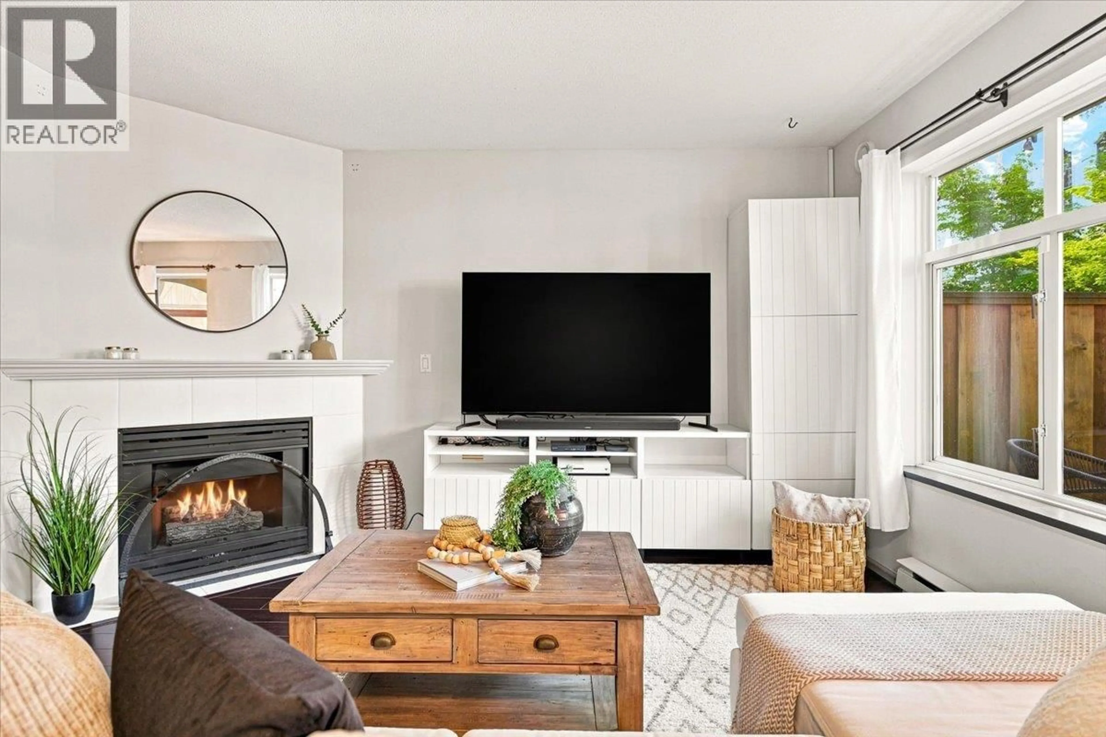 Living room with furniture, unknown for 56 - 3436 TERRA VITA PLACE, Vancouver British Columbia V5K5H6