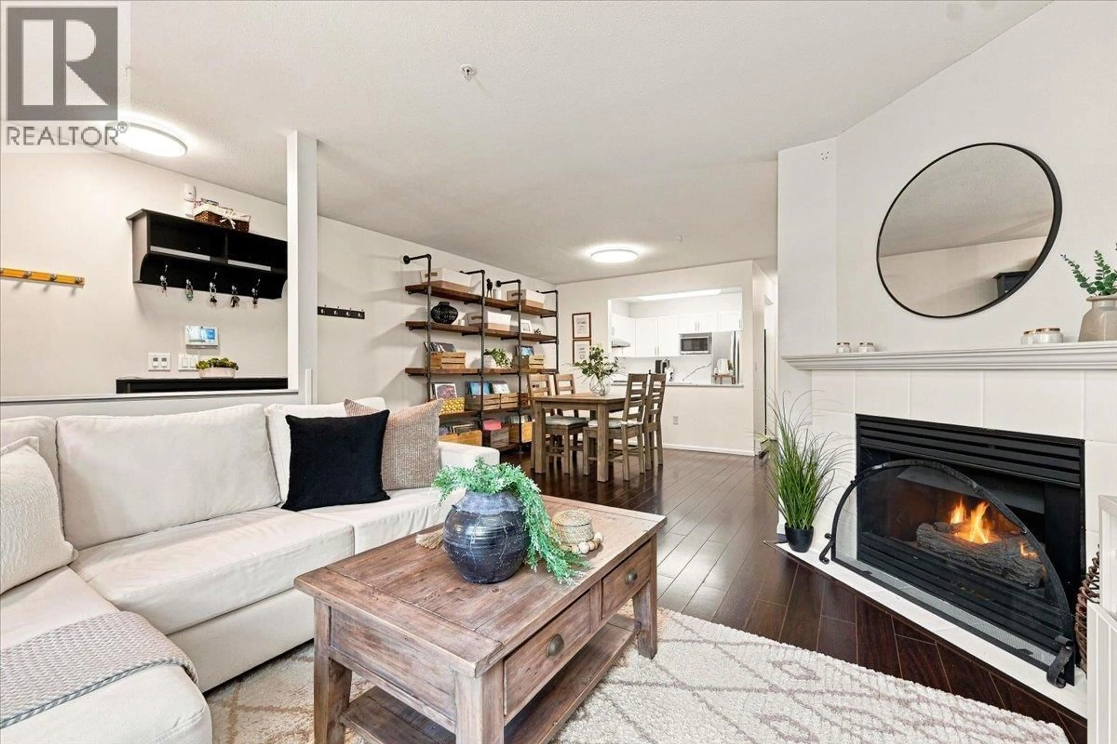 Living room with furniture, unknown for 56 - 3436 TERRA VITA PLACE, Vancouver British Columbia V5K5H6