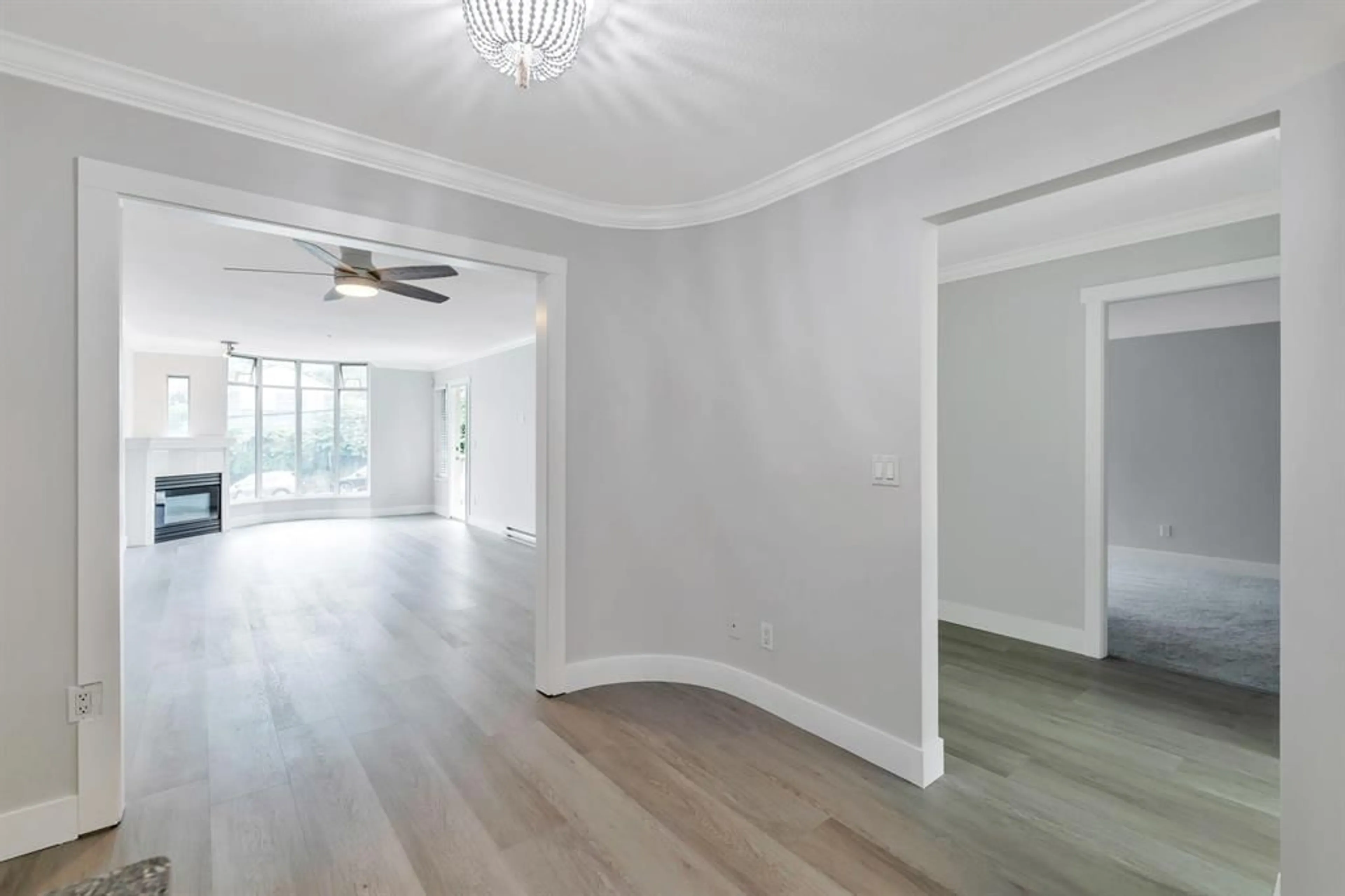 A pic of a room for 310 - 14965 MARINE DRIVE, White Rock British Columbia V4B1C3