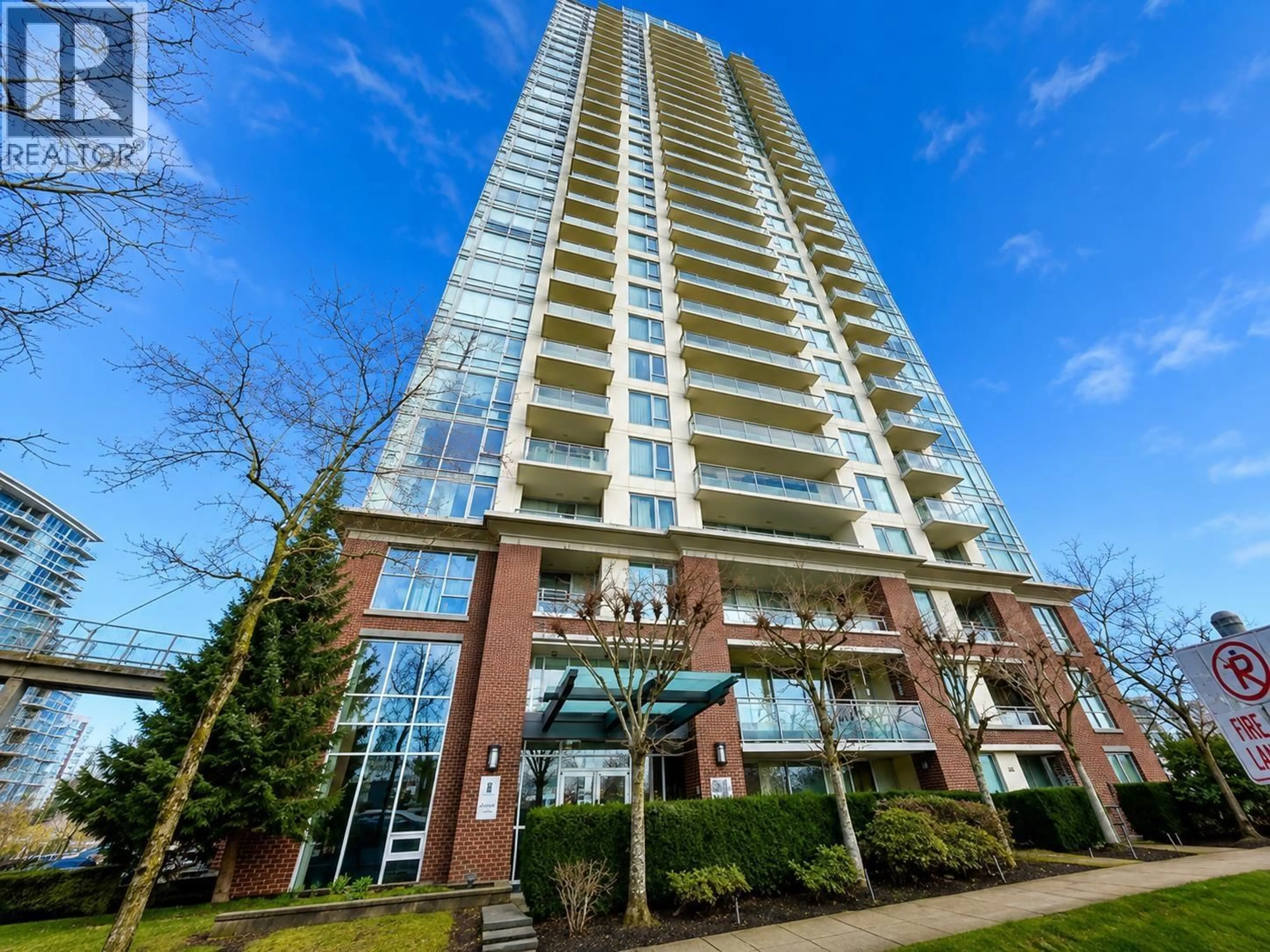Indoor foyer for 909 - 9888 CAMERON STREET, Burnaby British Columbia V3J0A4