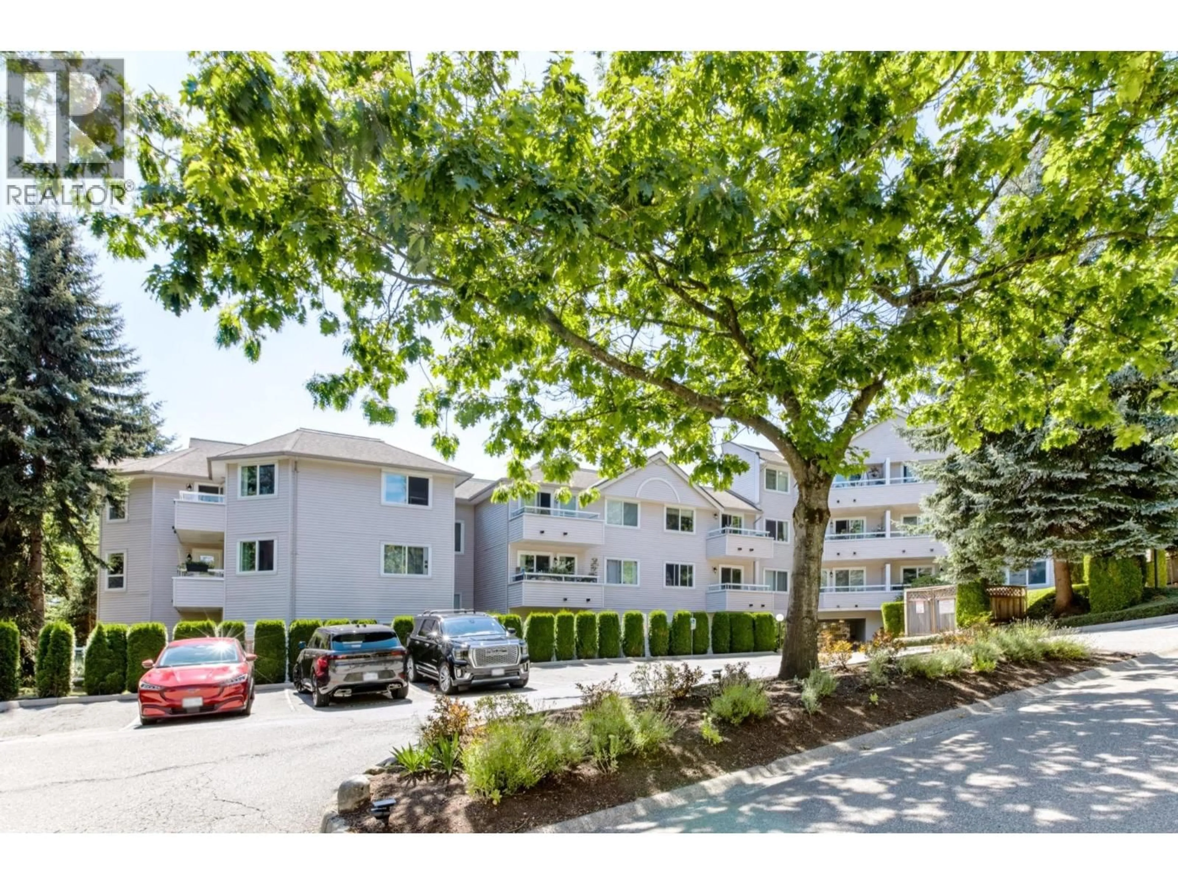 A pic from outside/outdoor area/front of a property/back of a property/a pic from drone, street for 310 - 450 BROMLEY STREET, Coquitlam British Columbia V3K6S5