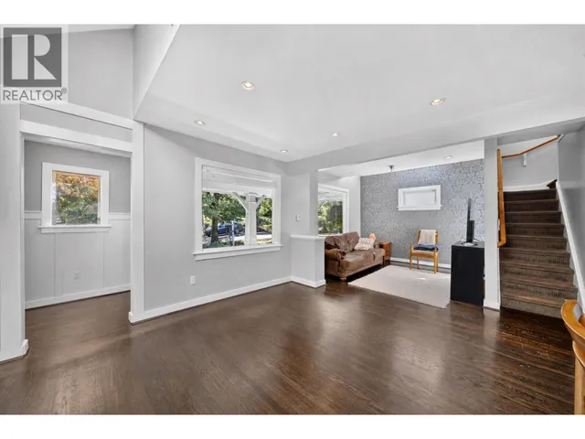 4327 12TH AVENUE, Vancouver 4