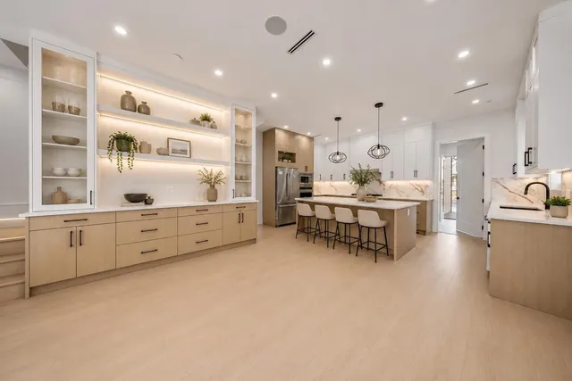 16473 20 AVENUE, Surrey 5