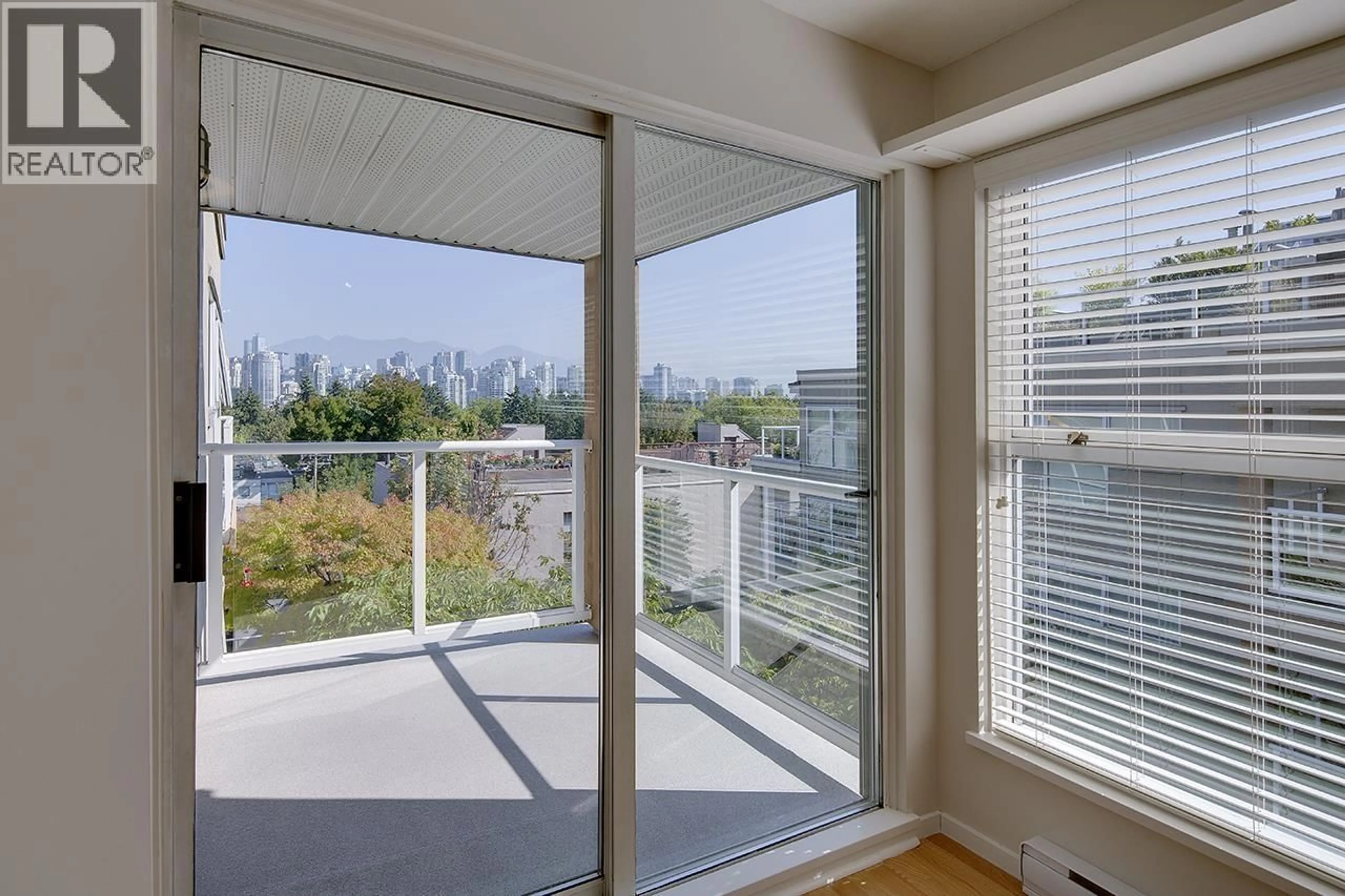 A pic of a room for 204 - 943 8TH AVENUE, Vancouver British Columbia V5Z1E4