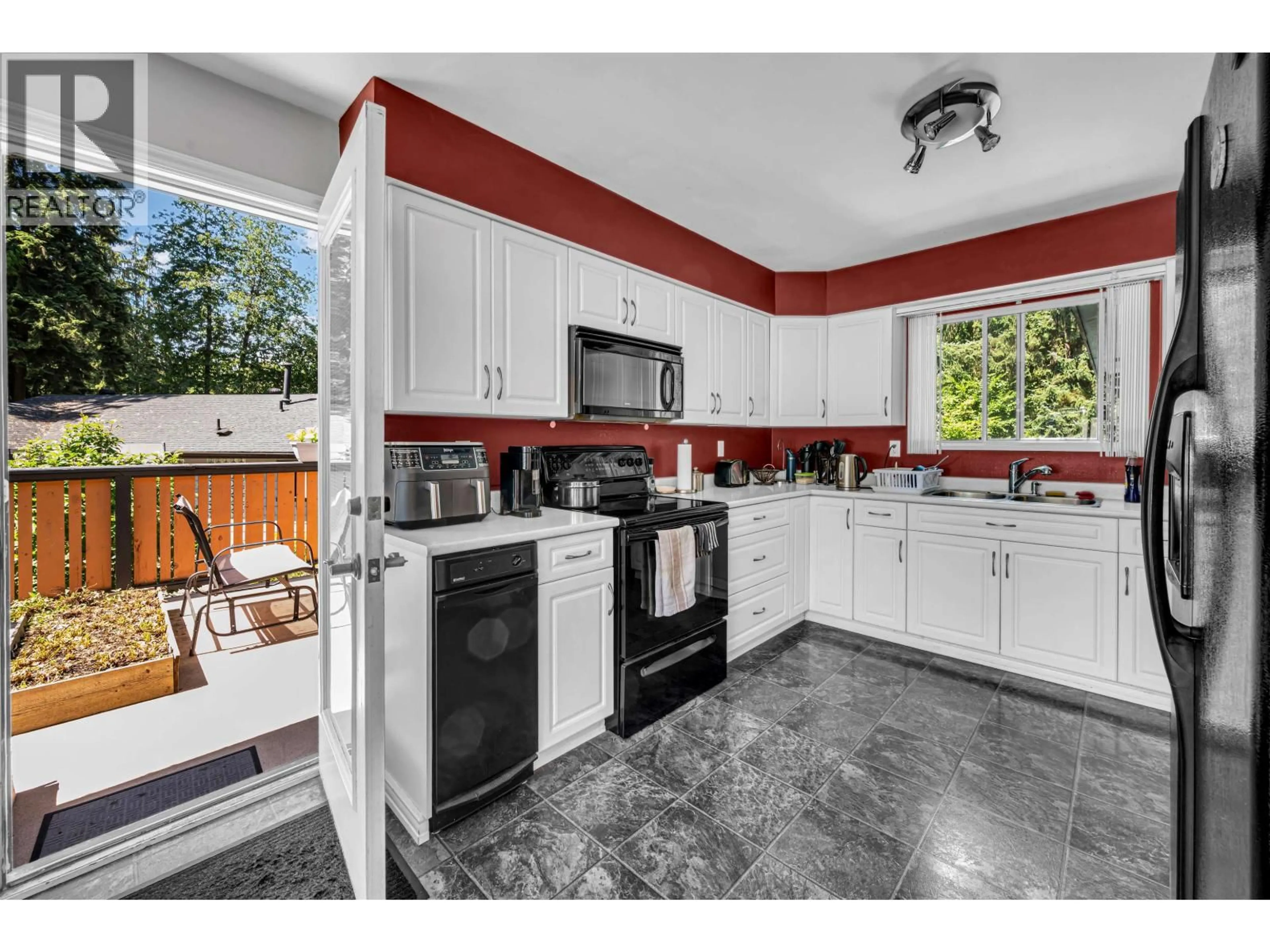 Unknown for 3255 MILTON AVENUE, North Vancouver British Columbia V7K2B3