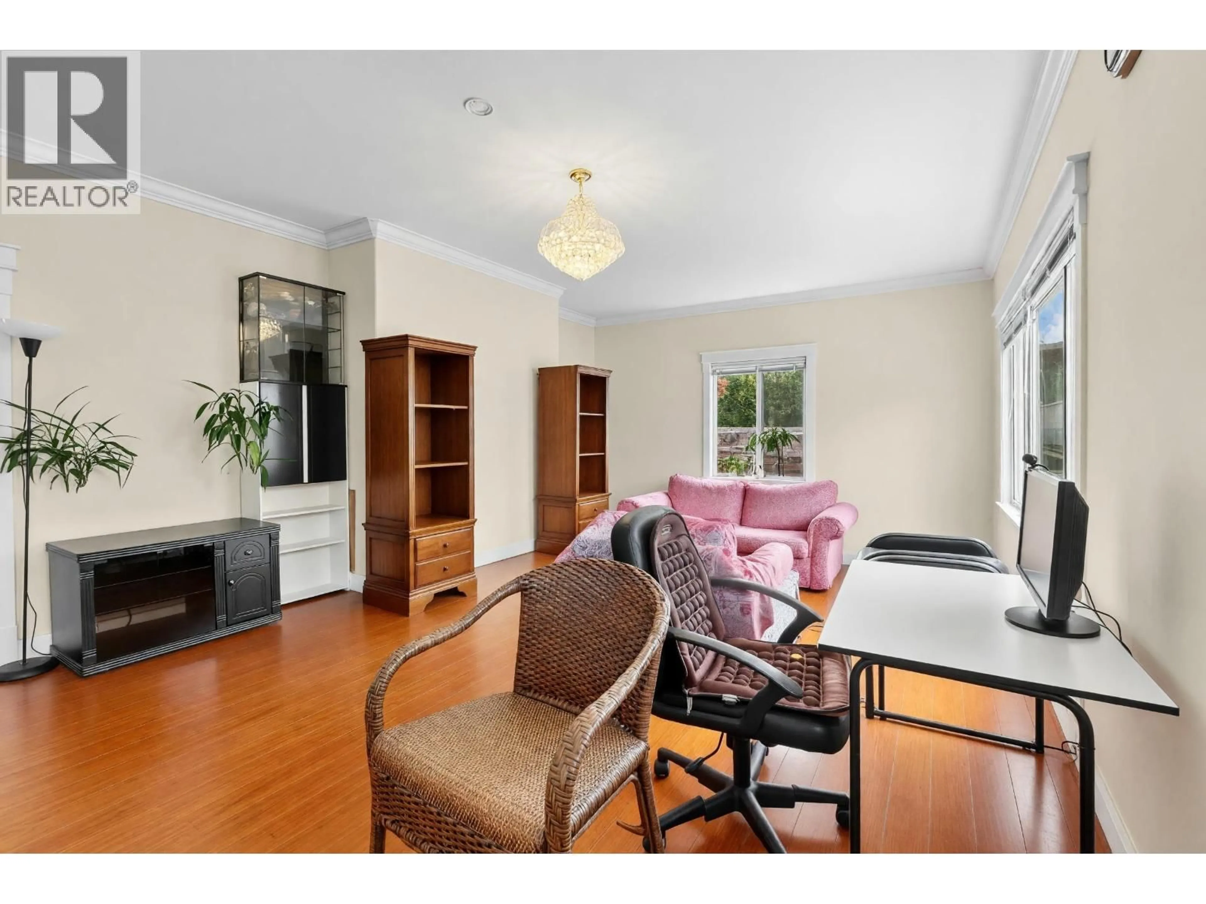 Living room with furniture, unknown for 7320 IMPERIAL STREET, Burnaby British Columbia V5E1N7