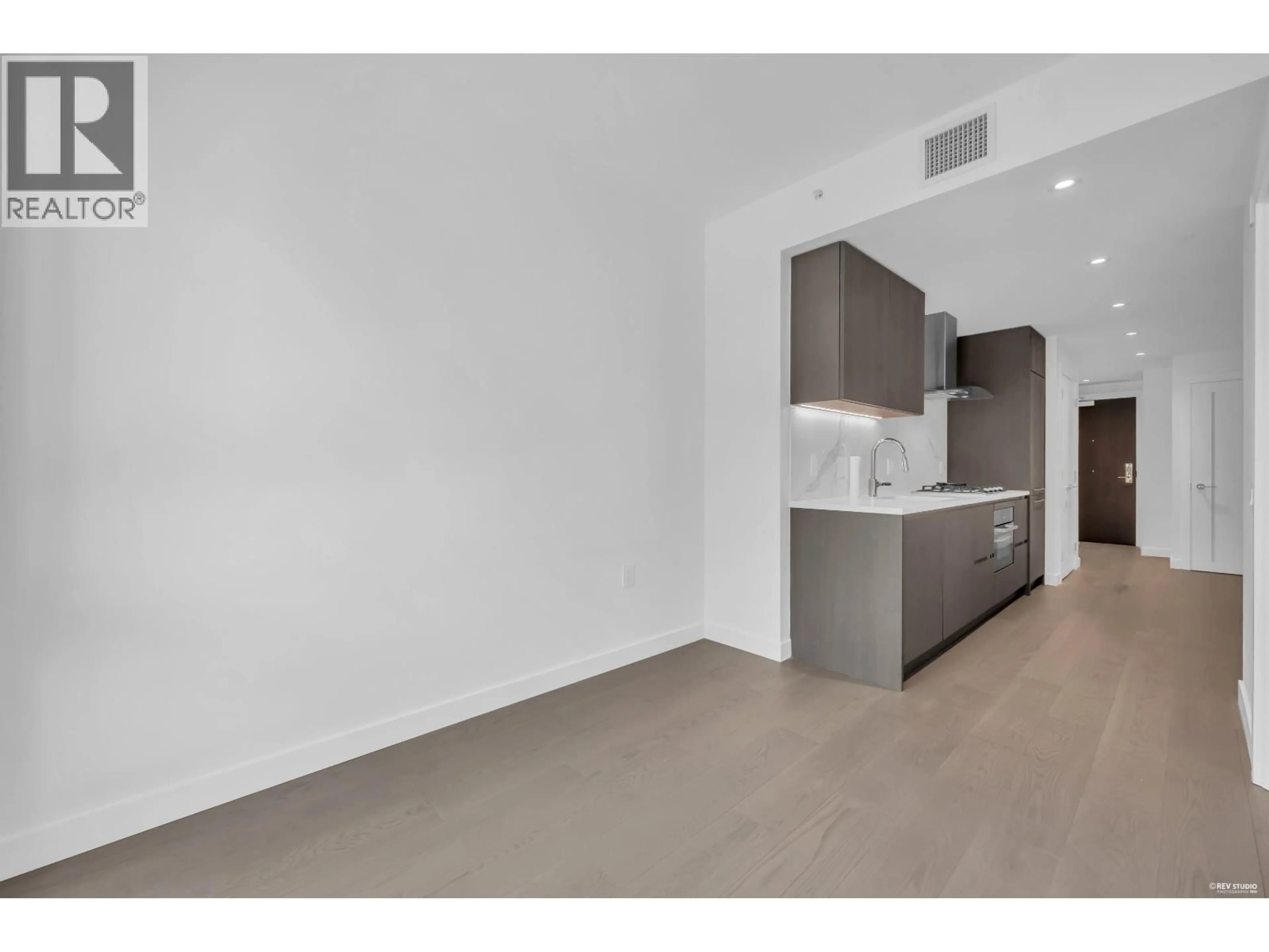 Standard kitchen, unknown for 108 - 5168 CAMBIE STREET, Vancouver British Columbia V5Z0K7