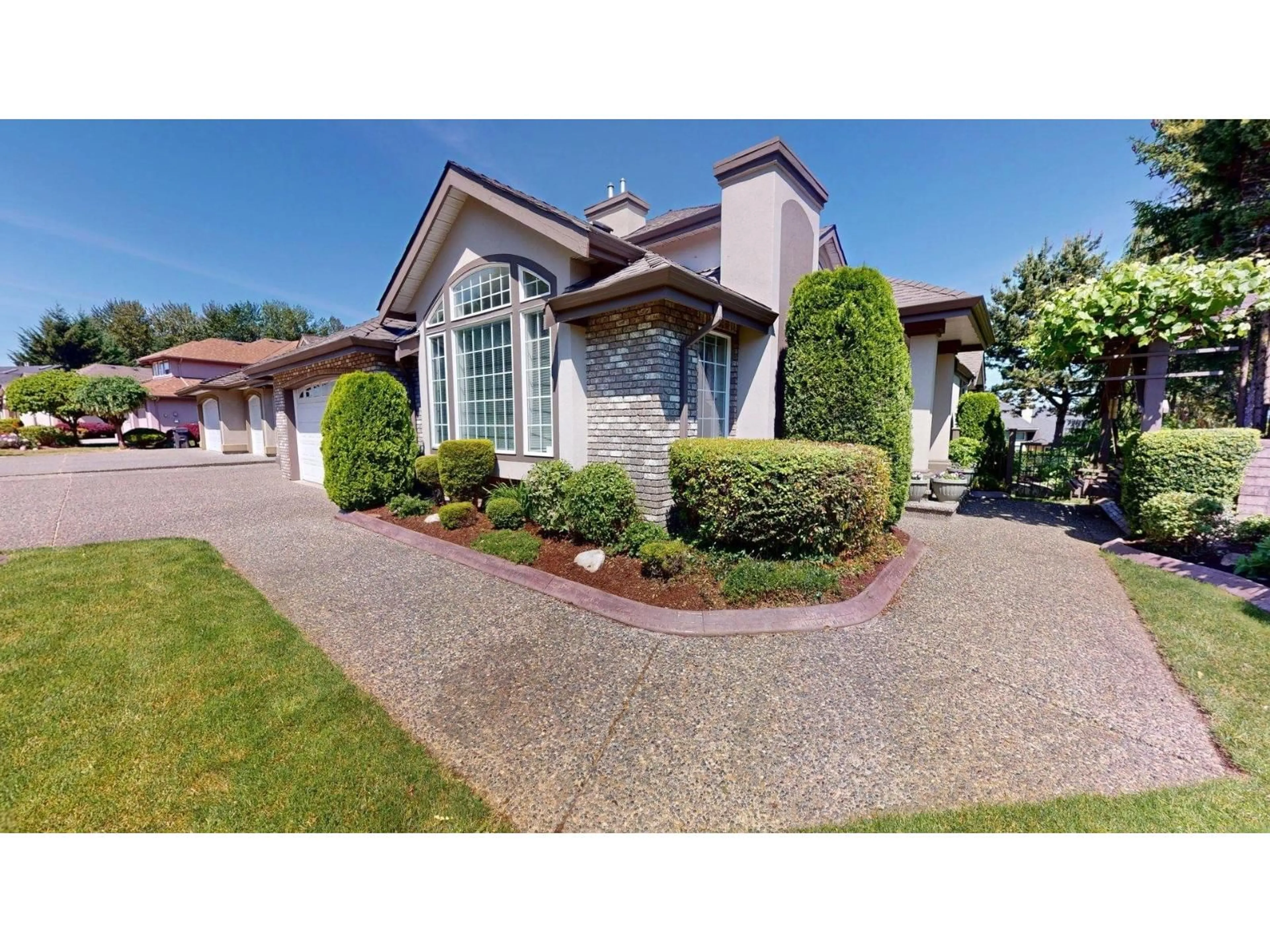 Home with brick exterior material, street for 32767 CHILCOTIN DRIVE, Abbotsford British Columbia V2T5S5