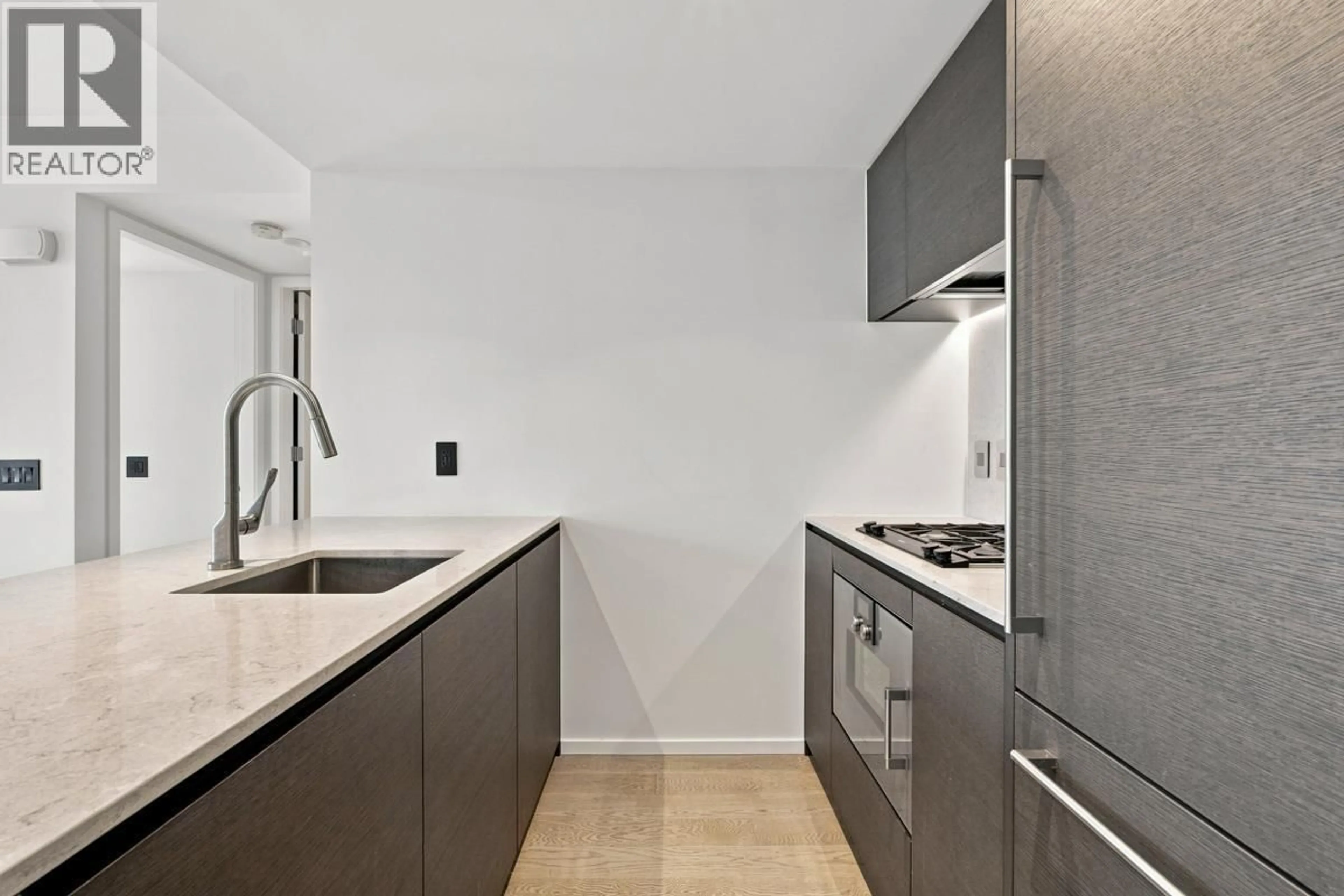 Standard kitchen, unknown for 1004 - 1408 ROBSON STREET, Vancouver British Columbia V6G1B9