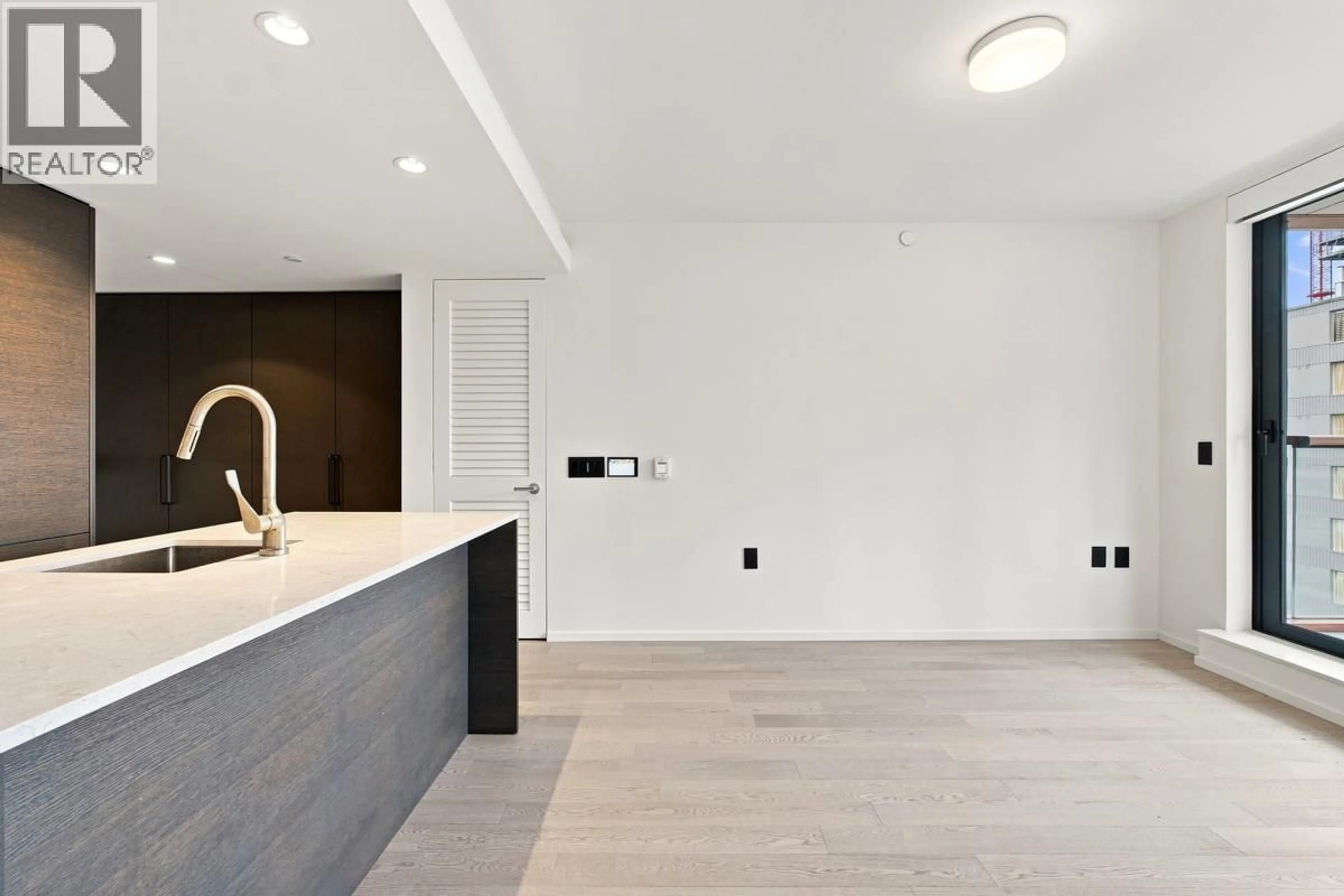 Unknown for 1004 - 1408 ROBSON STREET, Vancouver British Columbia V6G1B9