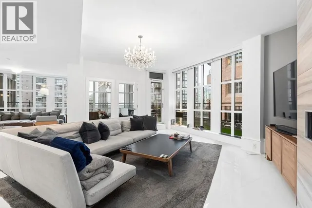 PH2 - 1102 HORNBY STREET, Vancouver 3