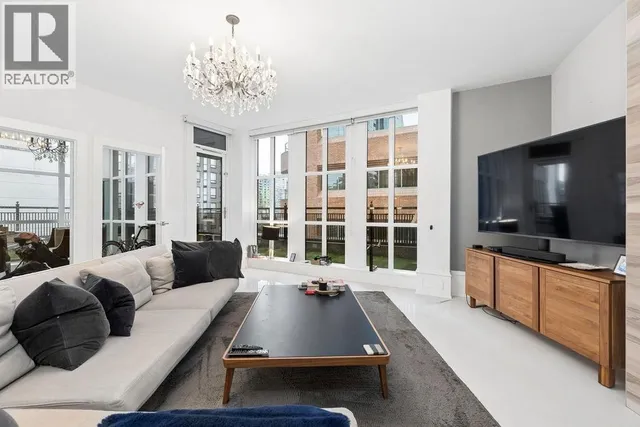 PH2 - 1102 HORNBY STREET, Vancouver 4