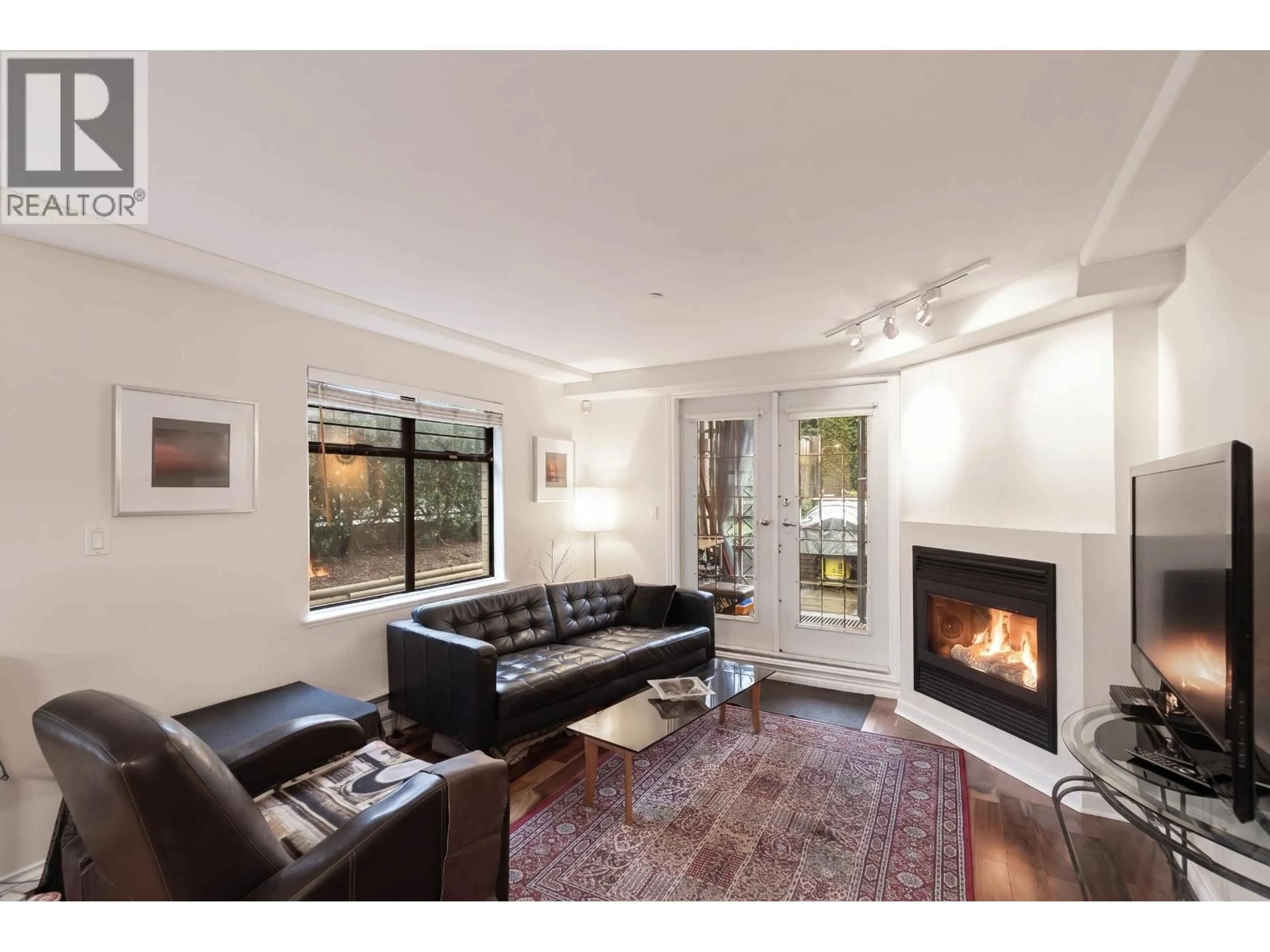 Living room with furniture, unknown for 101 - 2829 ASH STREET, Vancouver British Columbia V5Z4P5