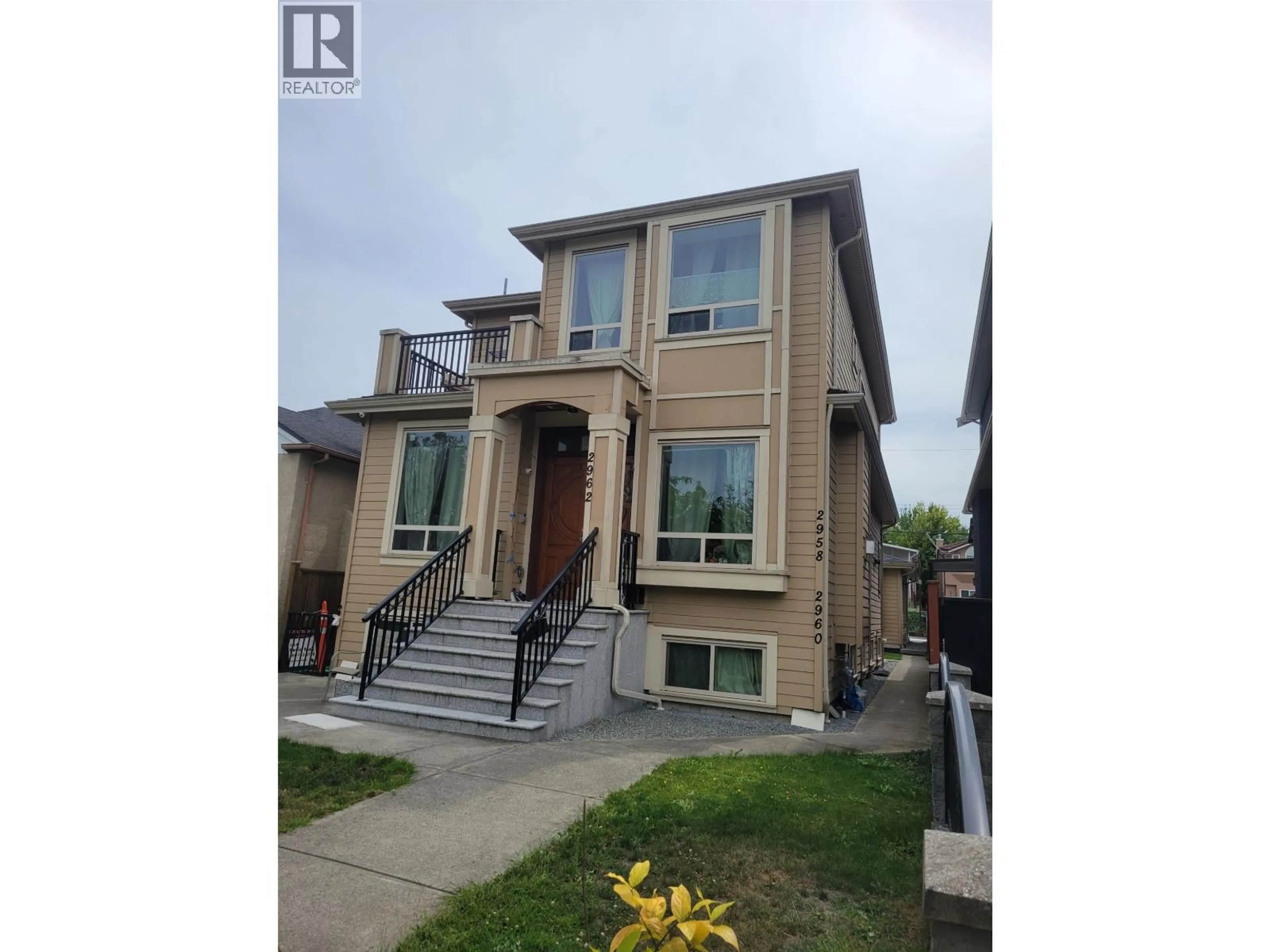 Unknown for 2962 KITCHENER STREET, Vancouver British Columbia V5K3E5