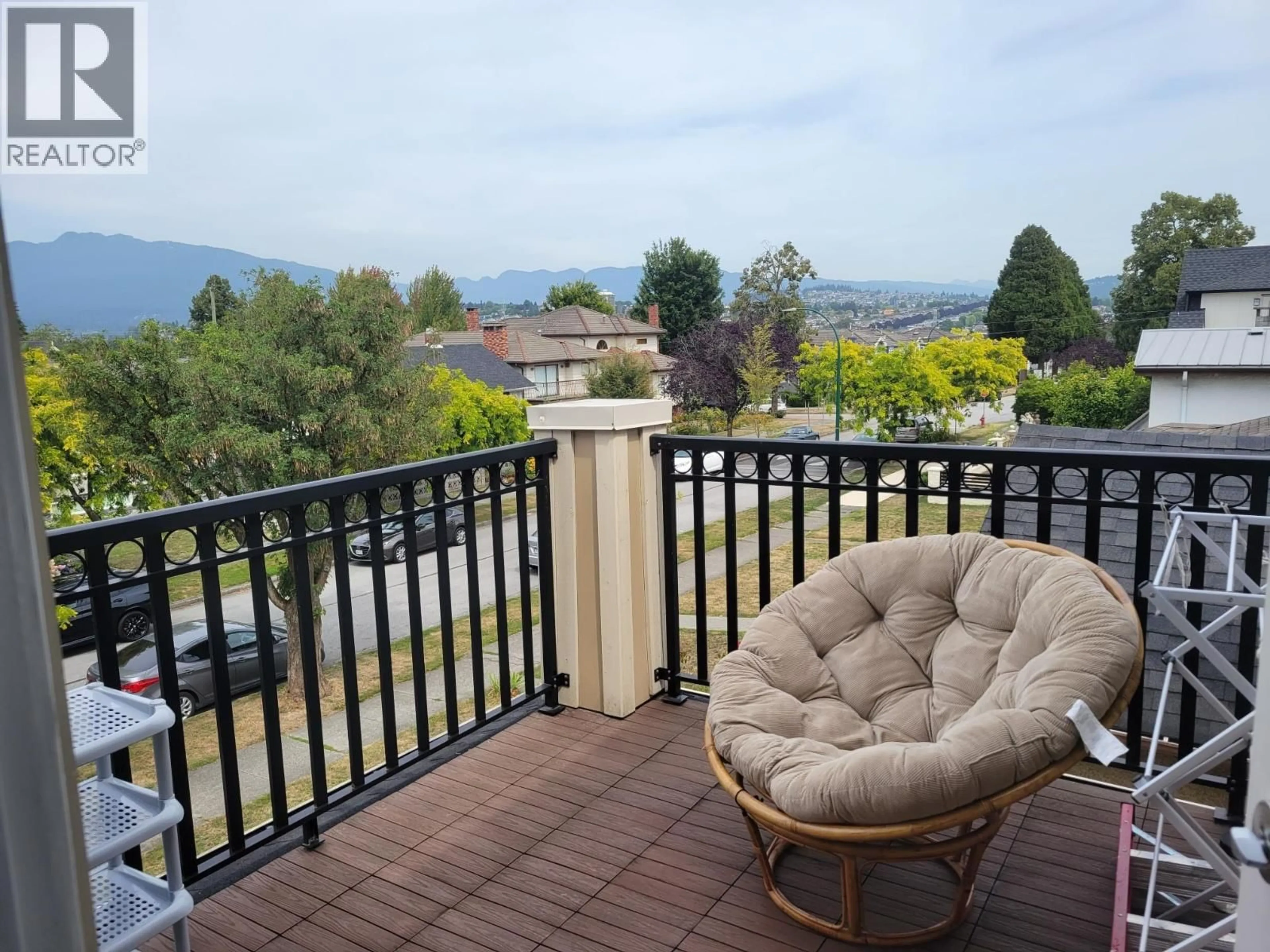 Balcony in the apartment, mountain view for 2962 KITCHENER STREET, Vancouver British Columbia V5K3E5