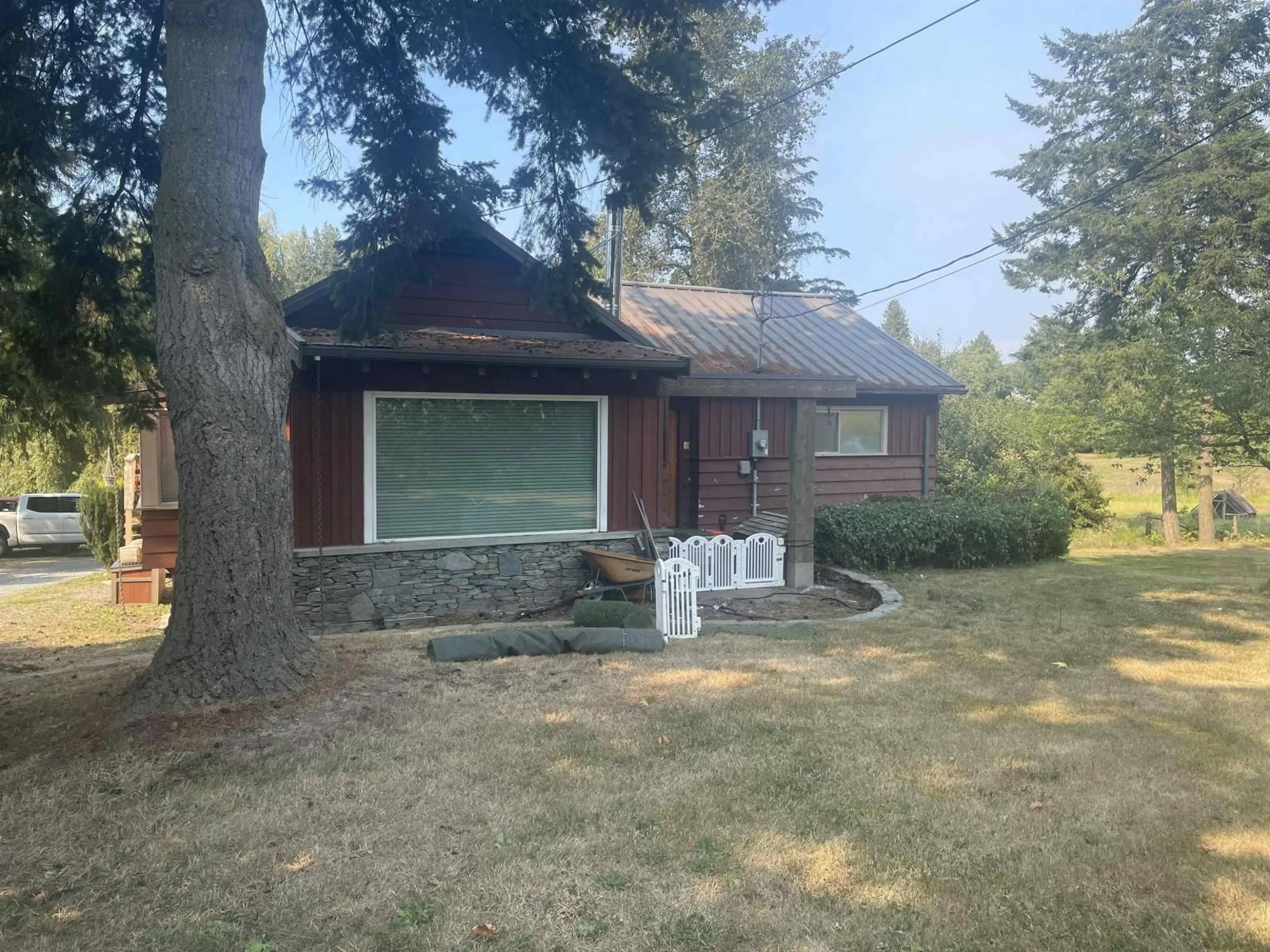 A pic from outside/outdoor area/front of a property/back of a property/a pic from drone, street for 25839 24 AVENUE, Langley British Columbia V4W2C1