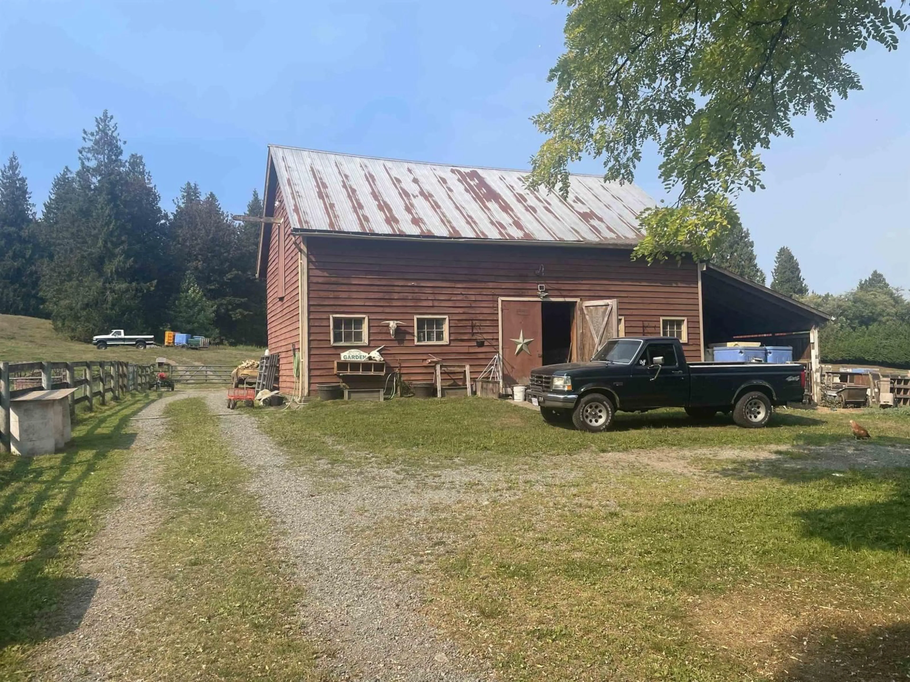 A pic from outside/outdoor area/front of a property/back of a property/a pic from drone, building for 25839 24 AVENUE, Langley British Columbia V4W2C1