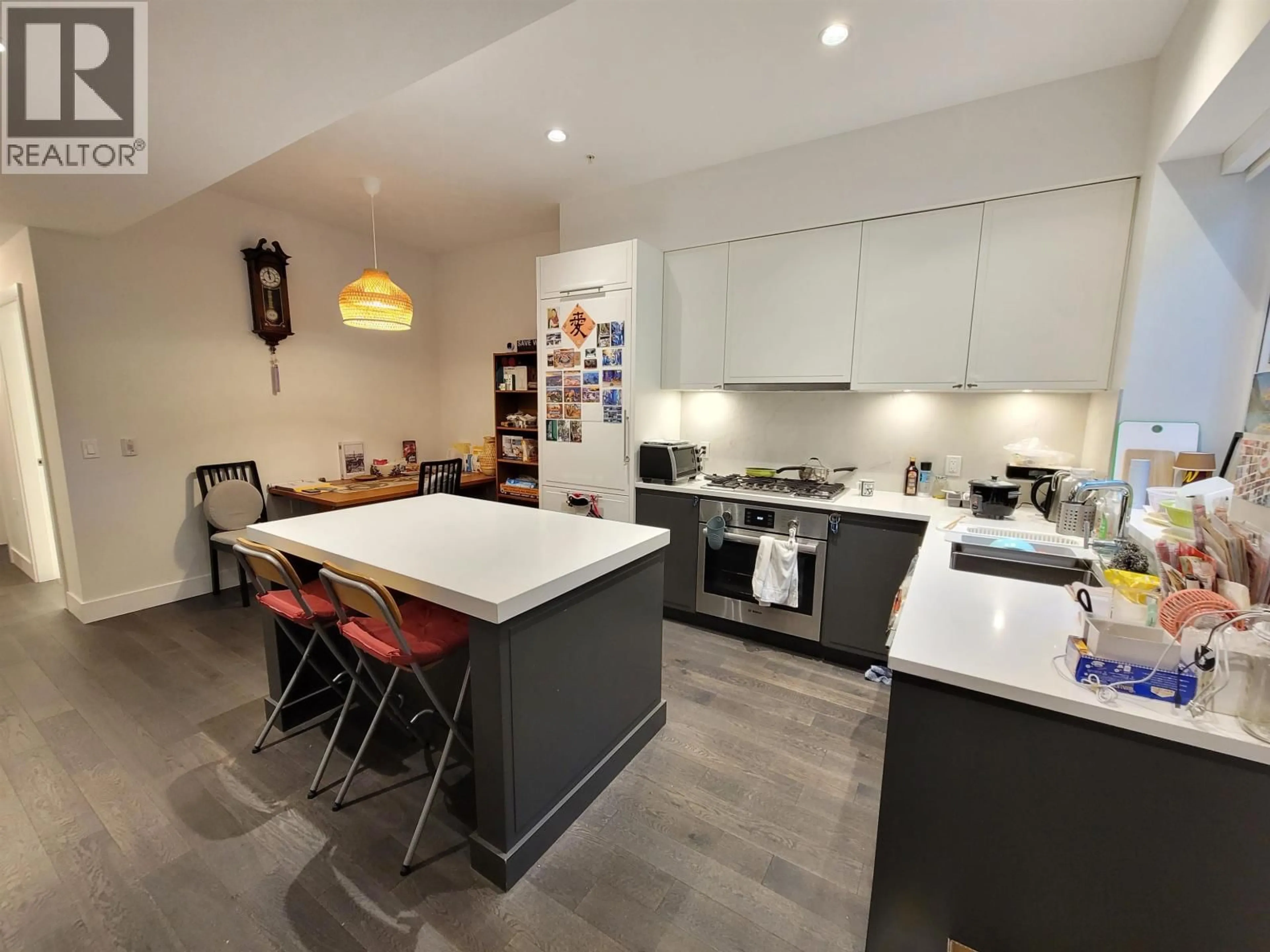 Contemporary kitchen, unknown for 7585 YUKON STREET, Vancouver British Columbia V5X2Y4