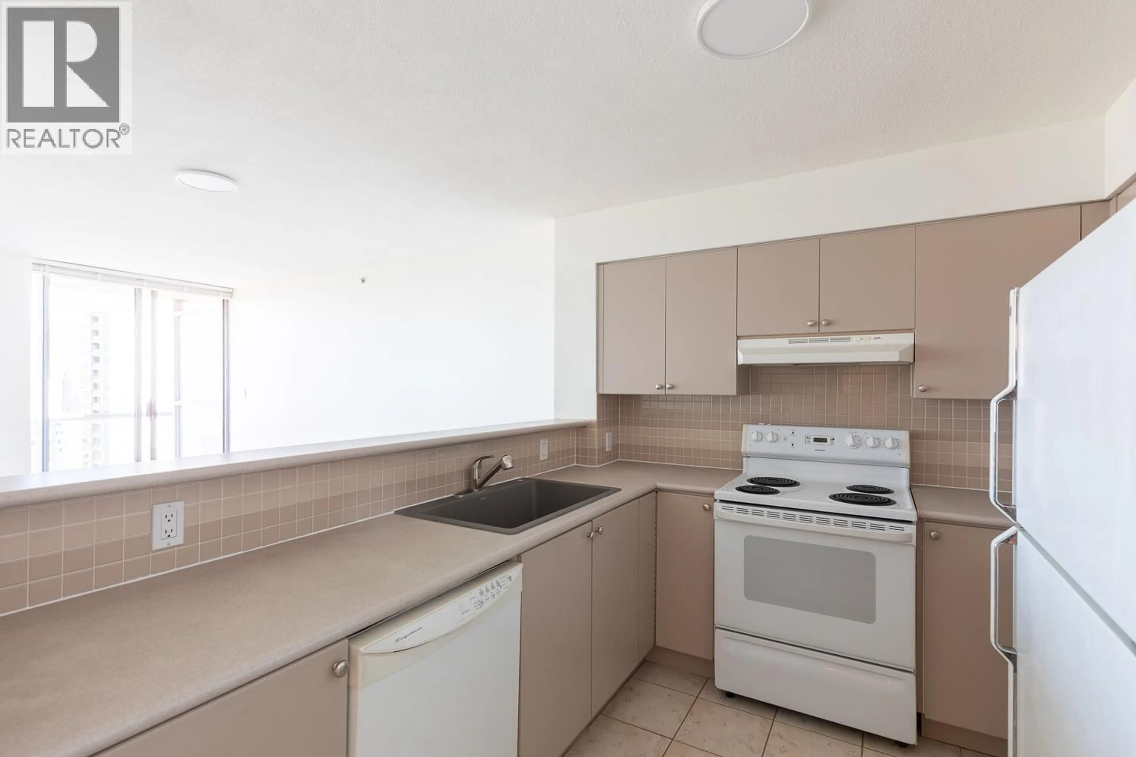 Standard kitchen, unknown for 1107 - 1277 NELSON STREET, Vancouver British Columbia V6E4M8
