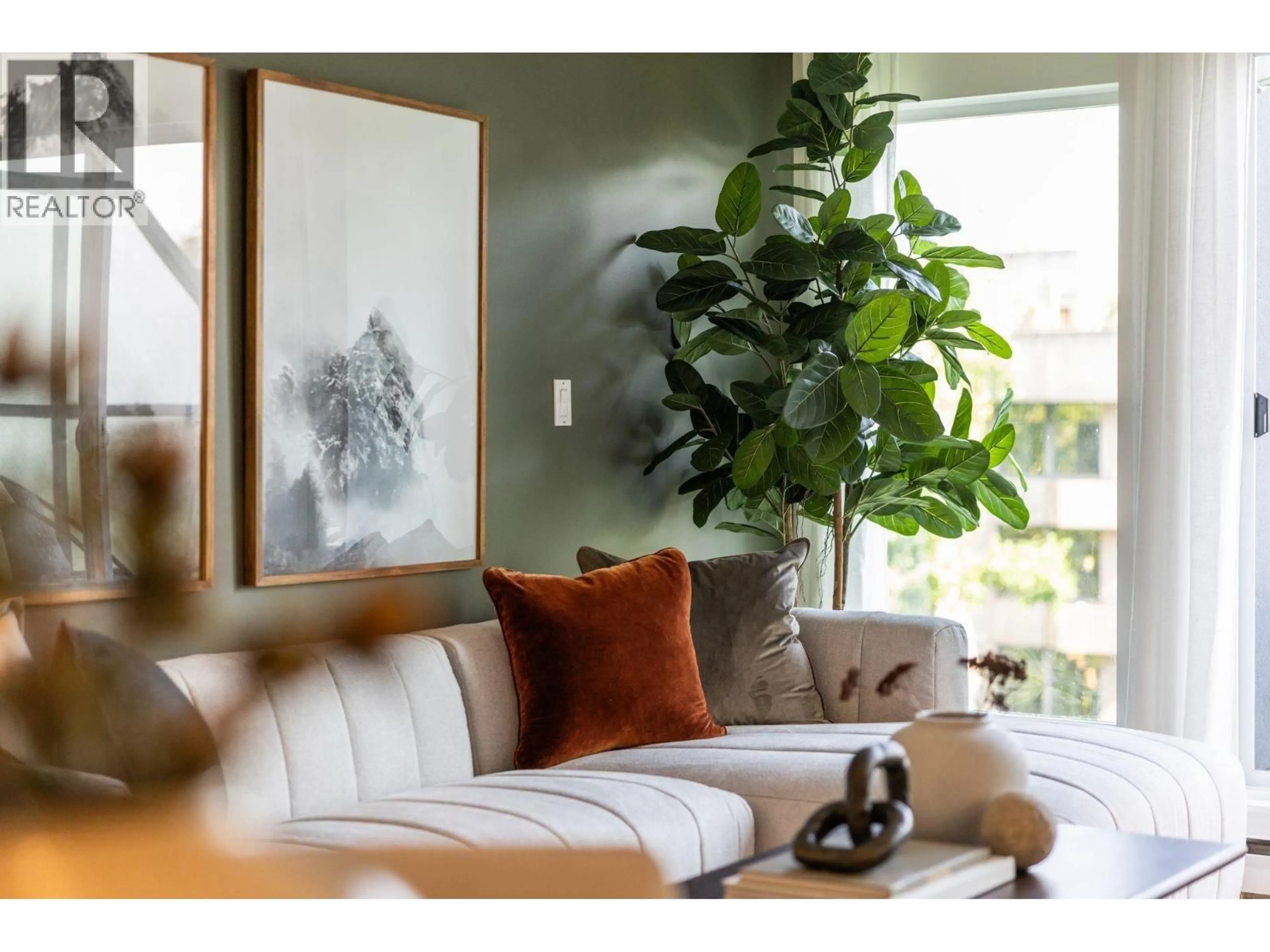 Living room with furniture, unknown for 8 - 1355 4TH AVENUE, Vancouver British Columbia V6H3Y8
