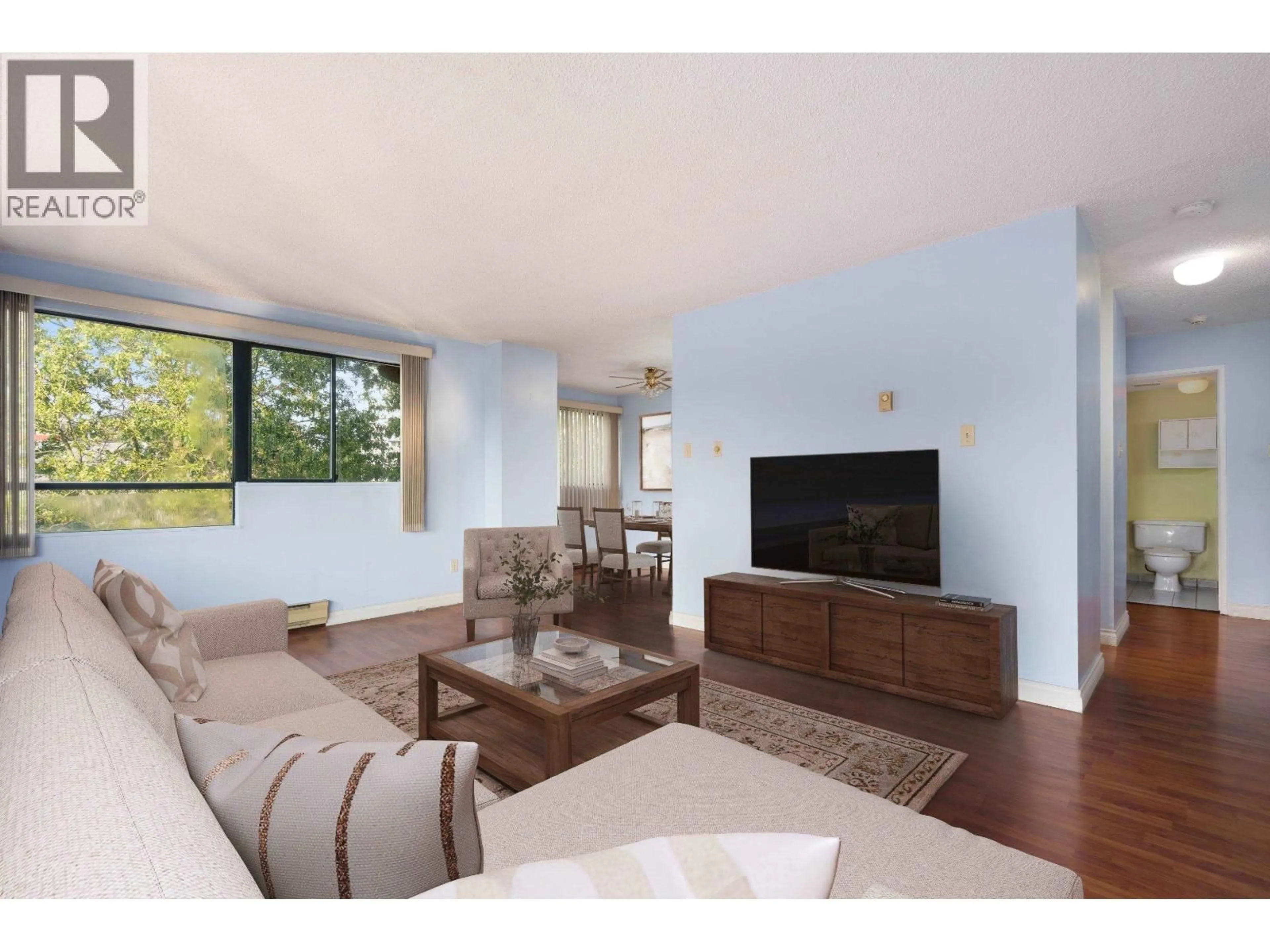 Living room with furniture, unknown for 702 - 1026 QUEENS AVENUE, New Westminster British Columbia V3M6B2