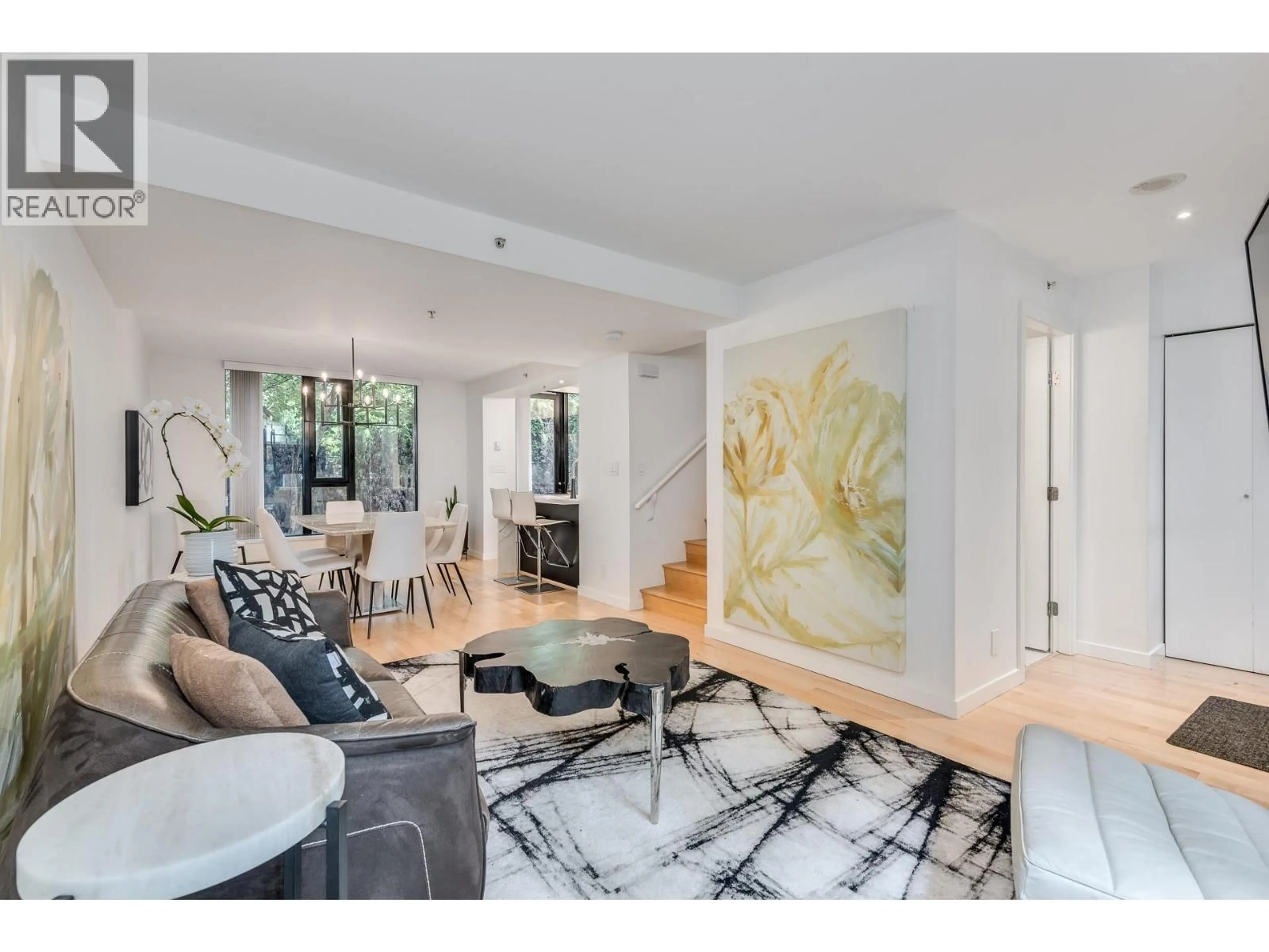 Living room with furniture, unknown for 973 MAINLAND STREET, Vancouver British Columbia V6B1T2