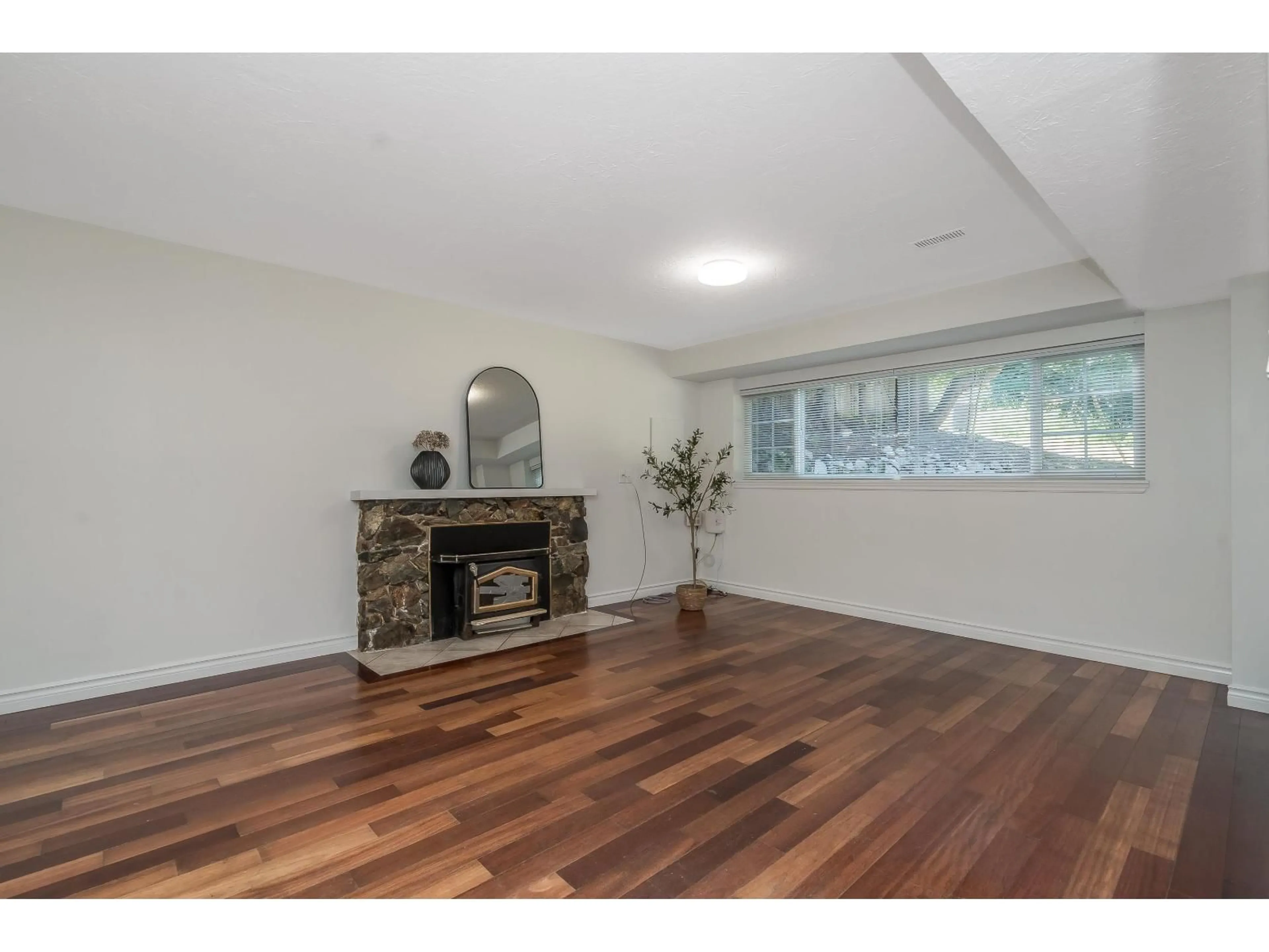 A pic of a room for 11291 REGAL DRIVE, Surrey British Columbia V3V2S5