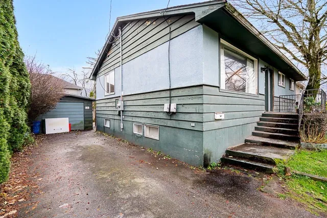 46782 FIRST AVENUE, Chilliwack 3