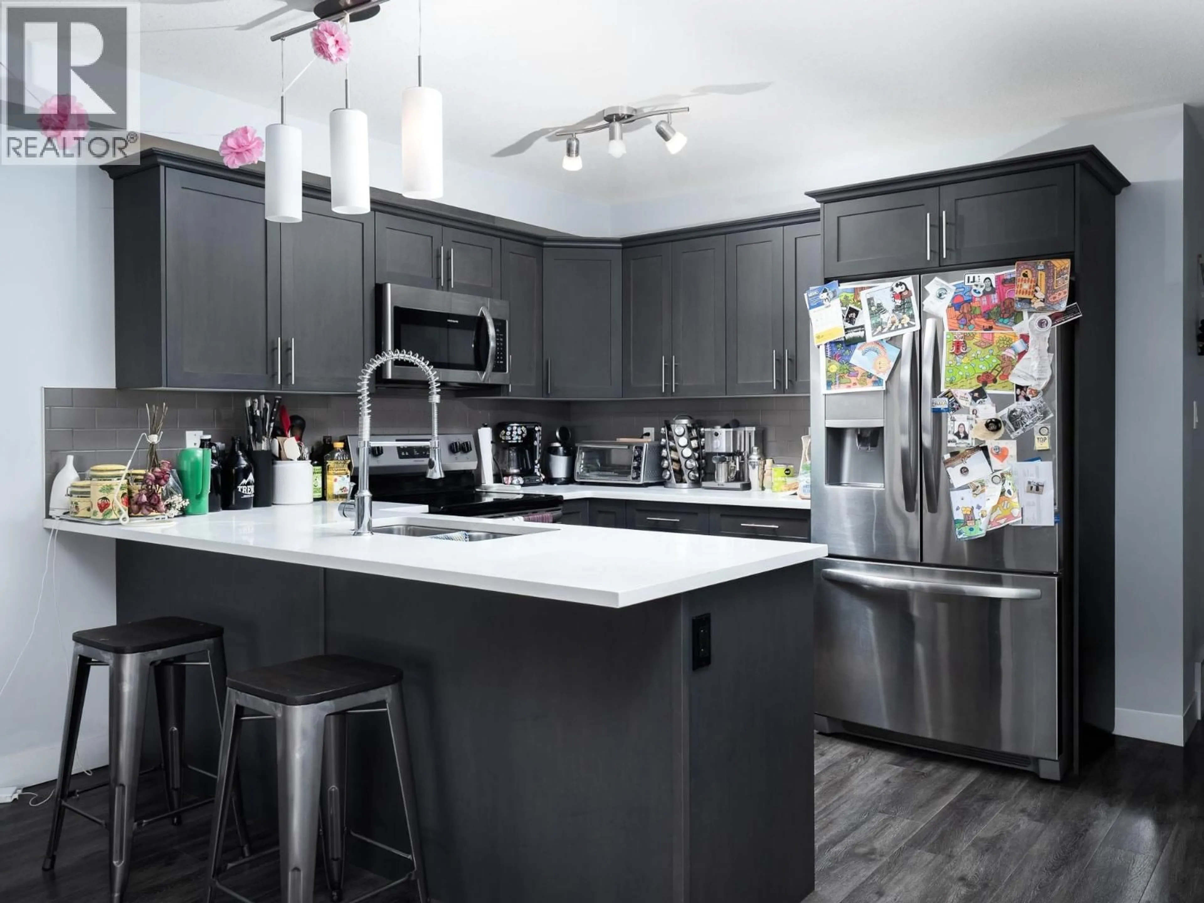 Contemporary kitchen, unknown for 803 - 6798 WESTGATE AVENUE, Prince George British Columbia V2N0H6