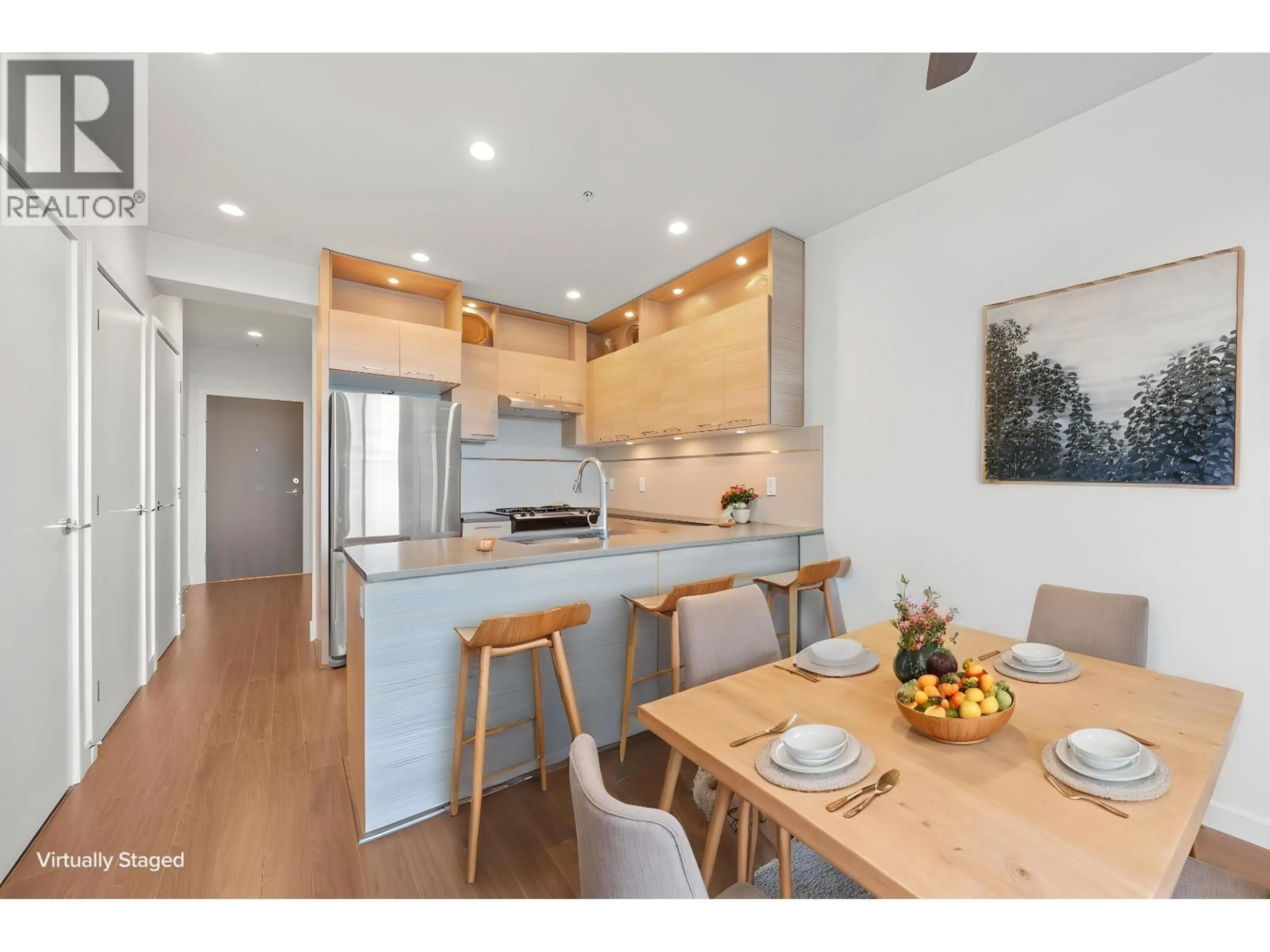 Open concept kitchen, wood/laminate floor for 314 - 9150 UNIVERSITY HIGH STREET, Burnaby British Columbia V5A0C5