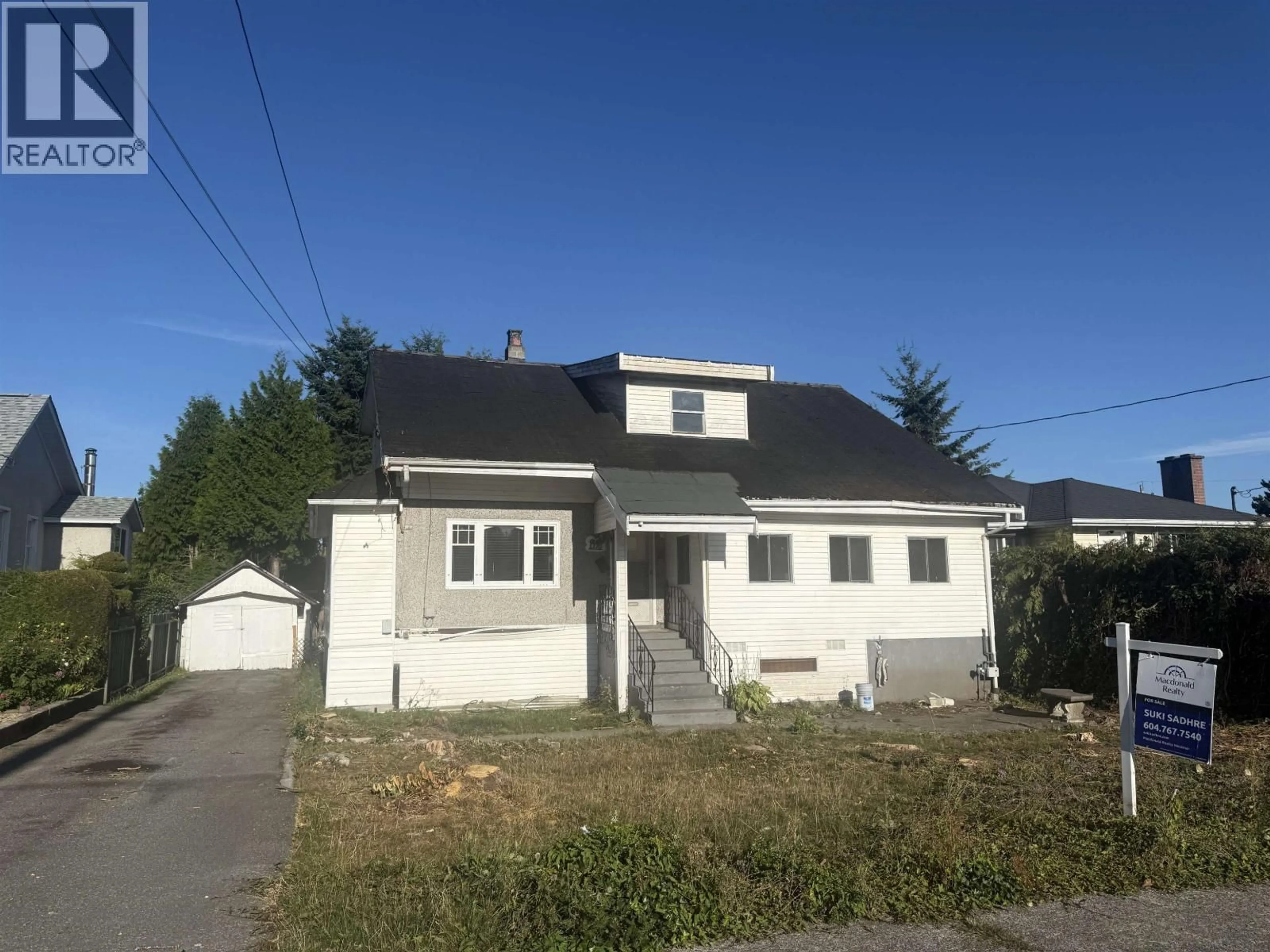 Unknown for 220 DEVOY STREET, New Westminster British Columbia V3L4E7