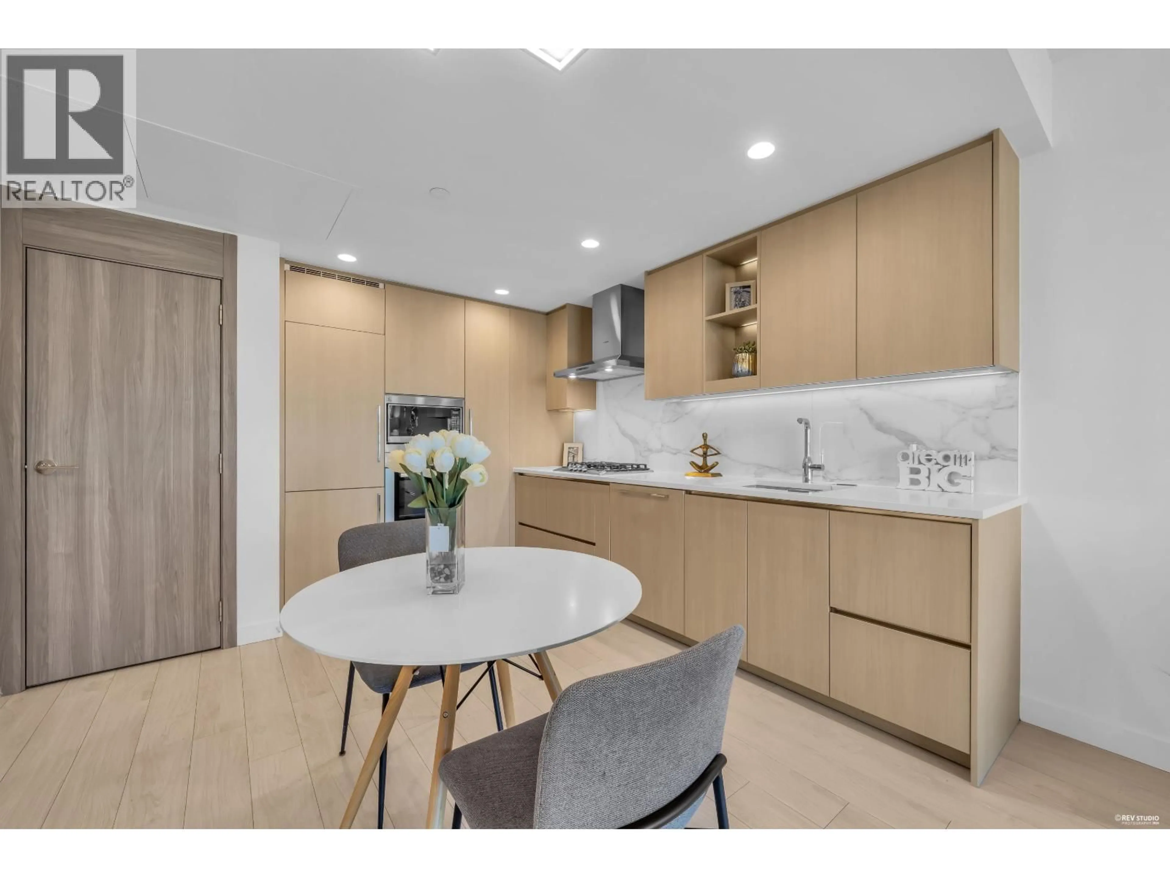 Open concept kitchen, unknown for 501 - 4880 LOUGHEED HIGHWAY, Burnaby British Columbia V5C0N1