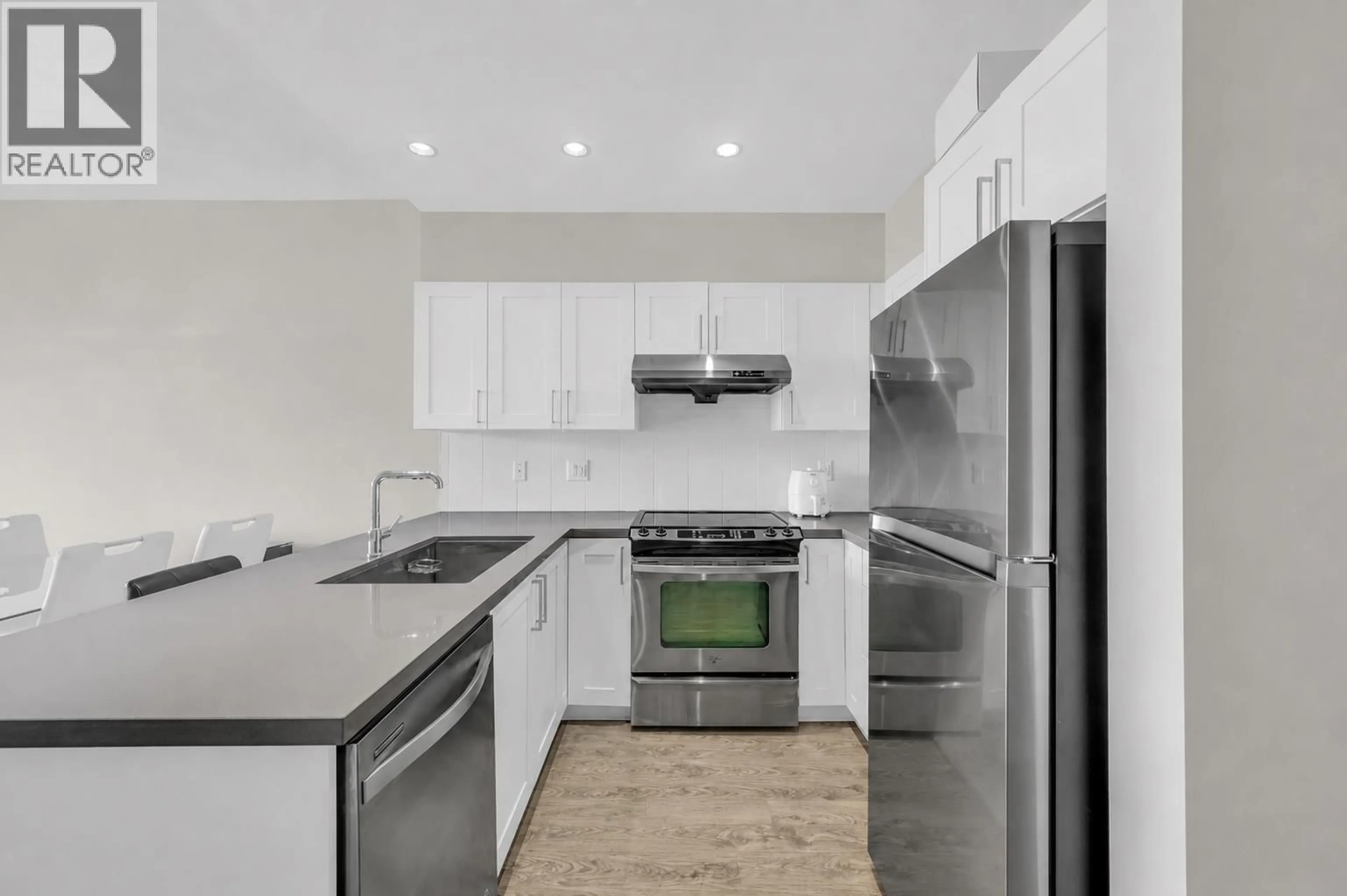 Standard kitchen, unknown for 2201 - 963 CHARLAND AVENUE, Coquitlam British Columbia V3K0E2