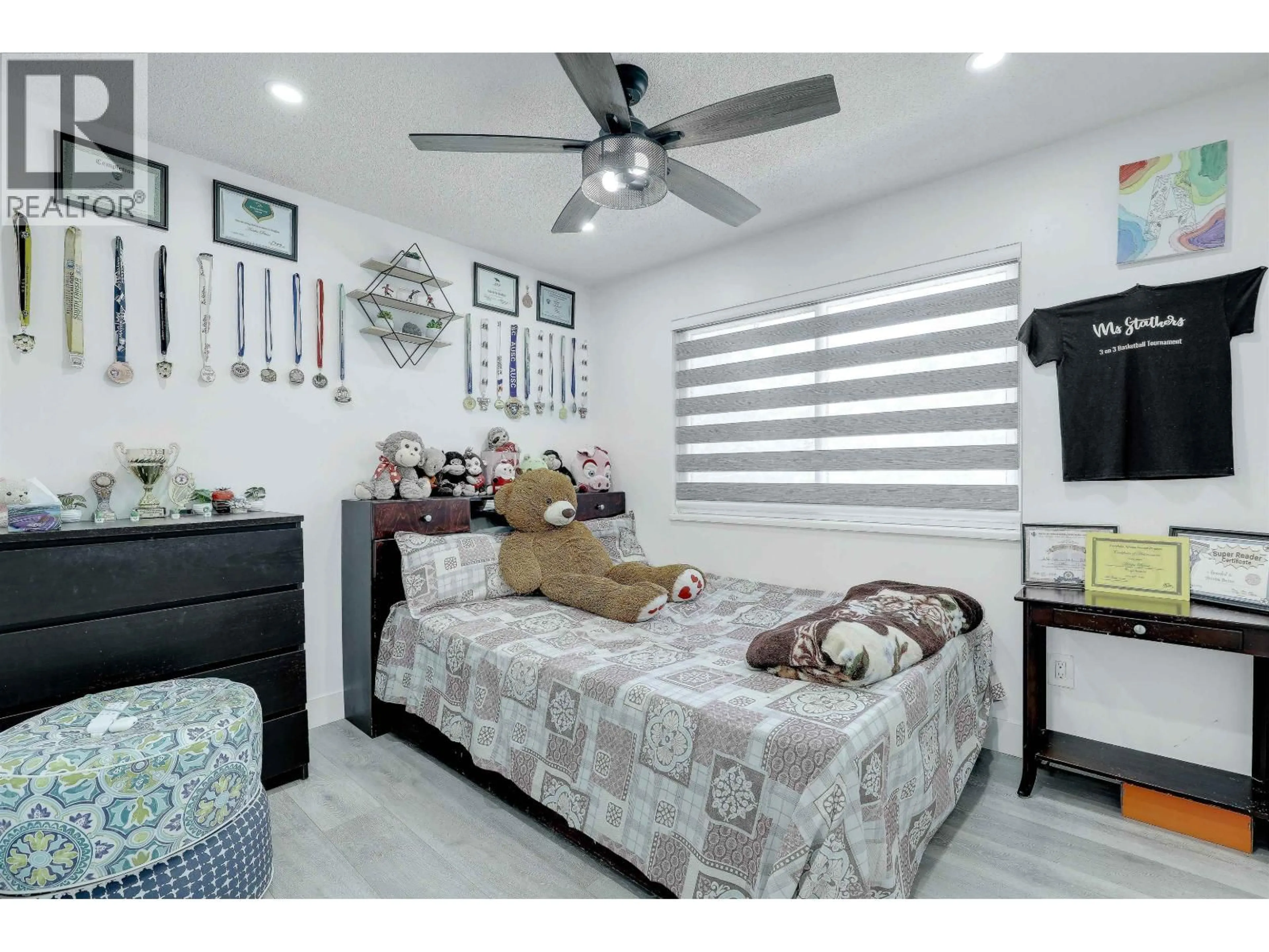 Bedroom with bed, wood/laminate floor for 5359 PATON DRIVE, Ladner British Columbia V4K2G4